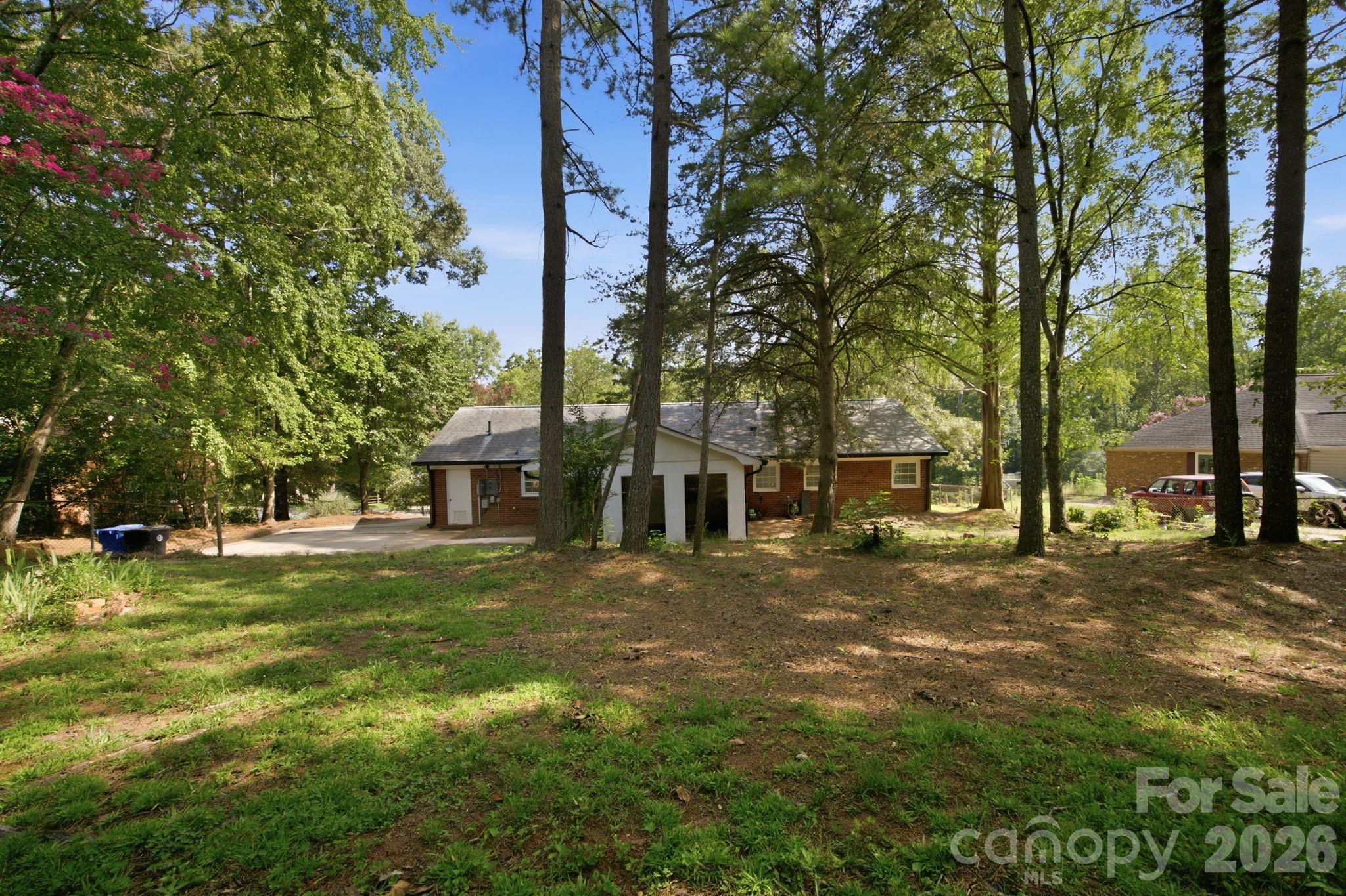 1045 S Magnolia Street Property Photo 39
