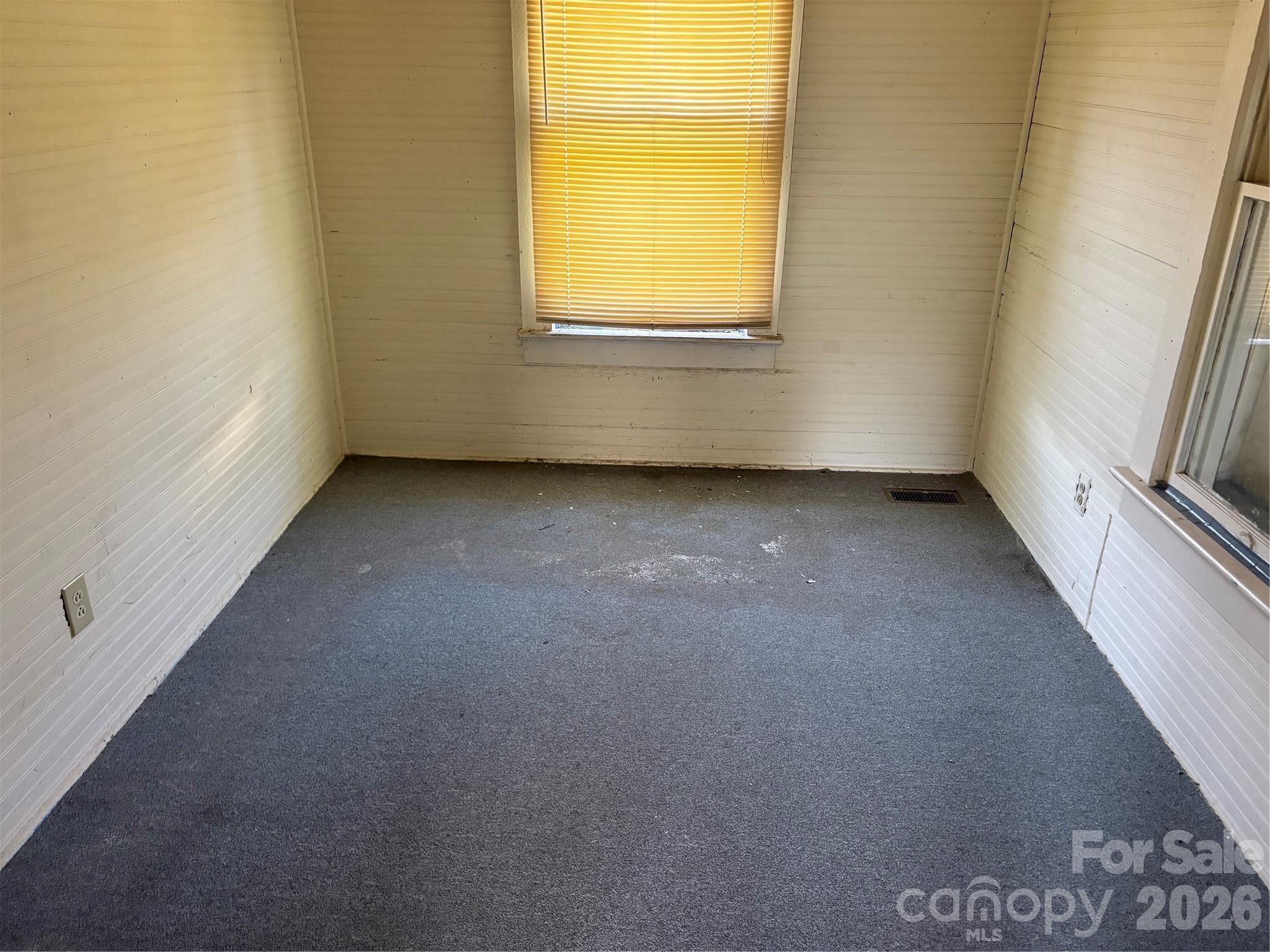 1306 Salem Road Property Photo 5