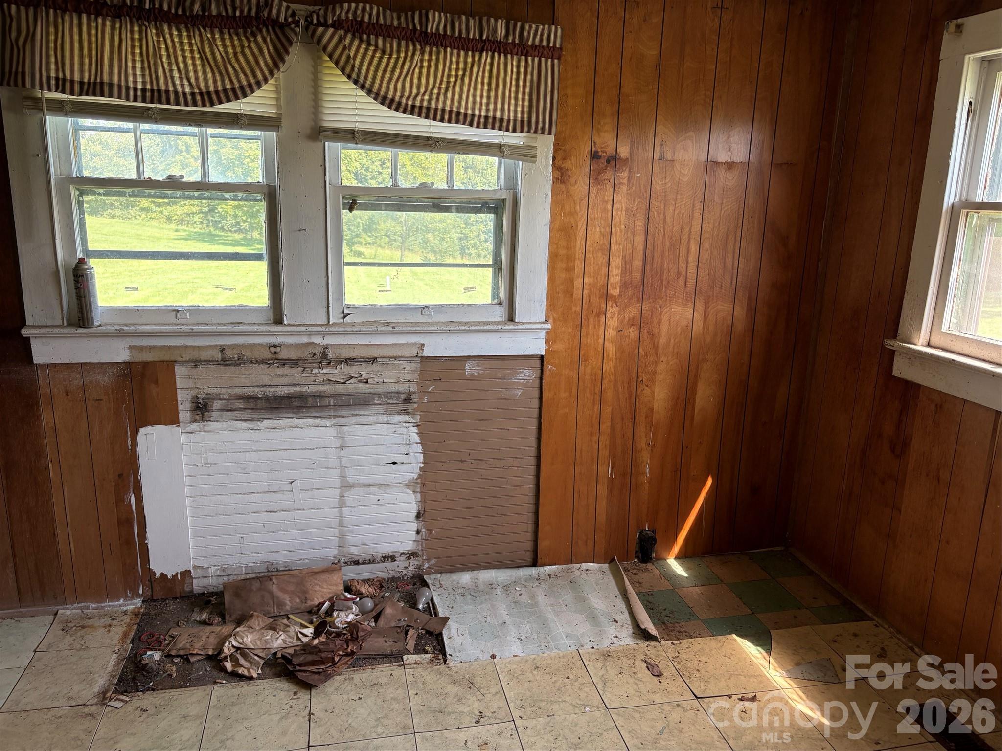 1306 Salem Road Property Photo 6