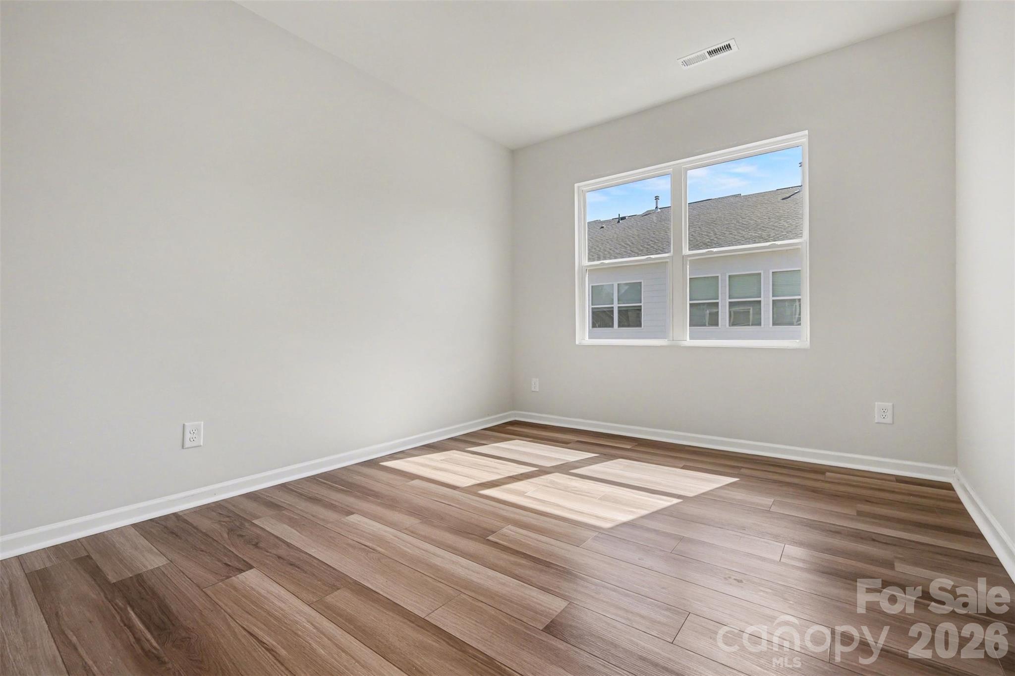 105 Renny Alley Property Photo 19