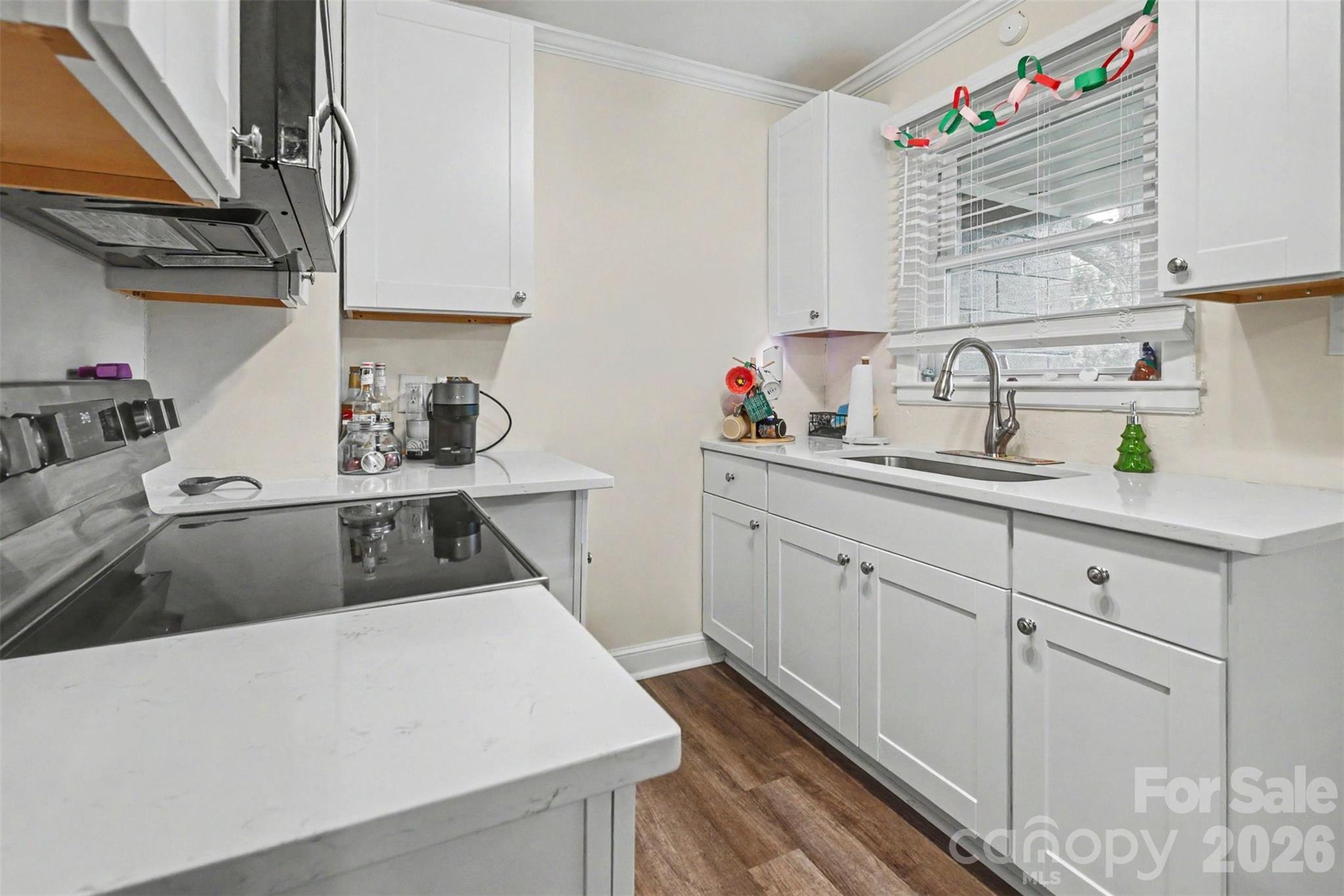 405 Killian Avenue Property Photo 12