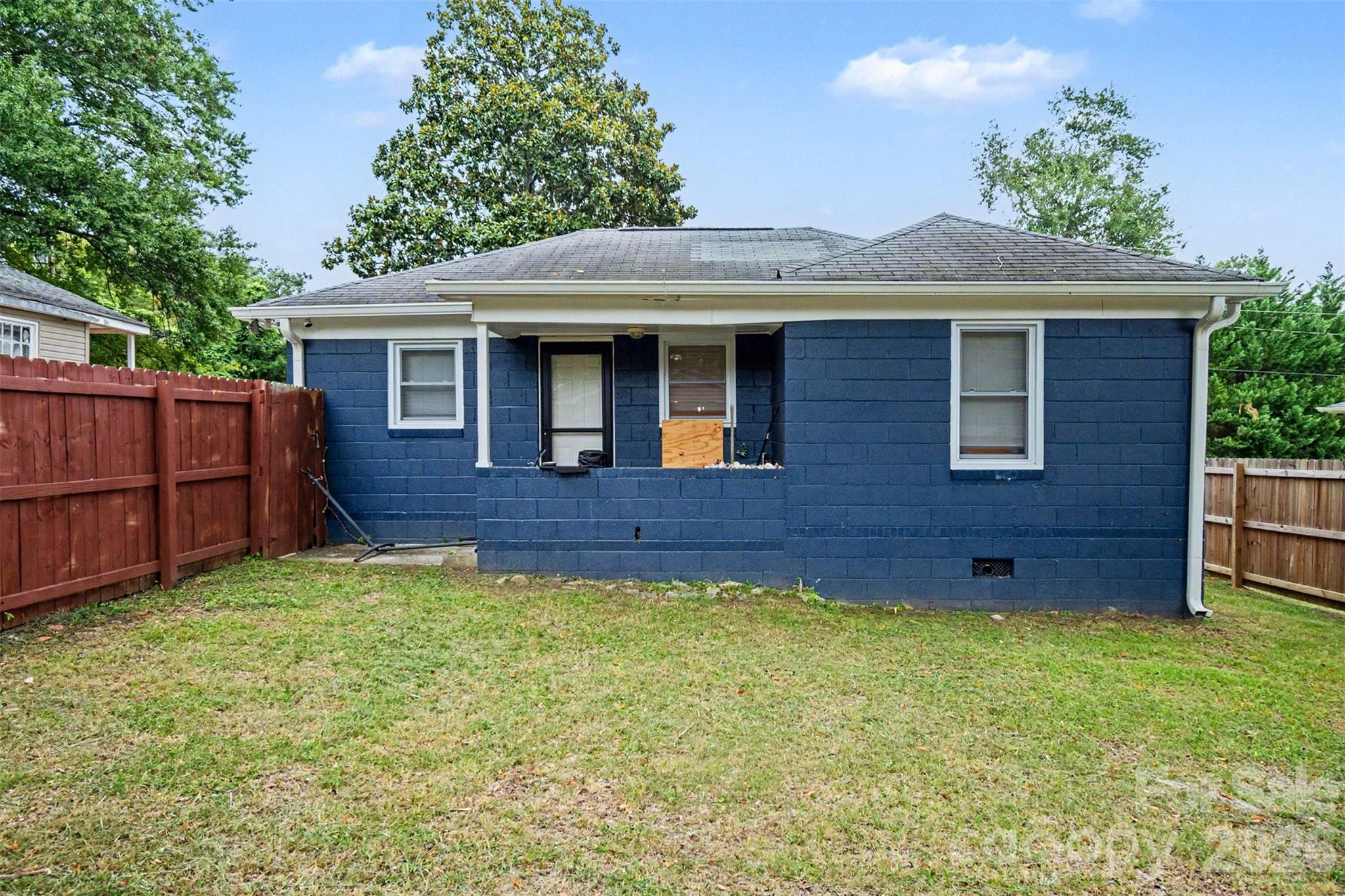 405 Killian Avenue Property Photo 28