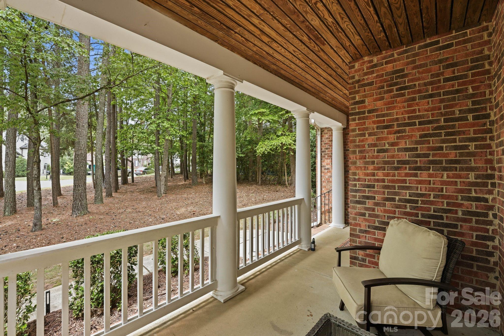 8027 Silver Jade Lane Property Photo 4