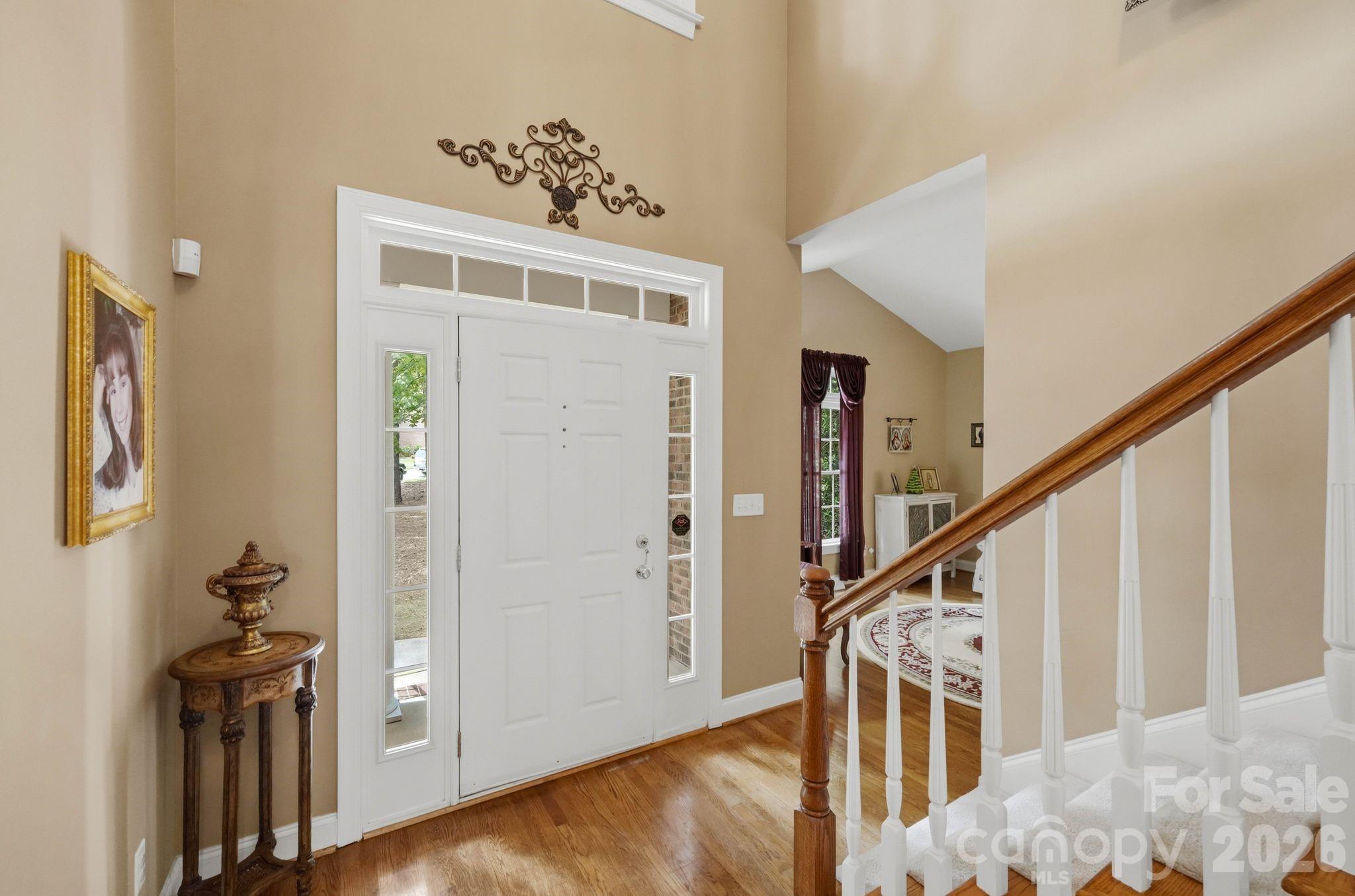8027 Silver Jade Lane Property Photo 6