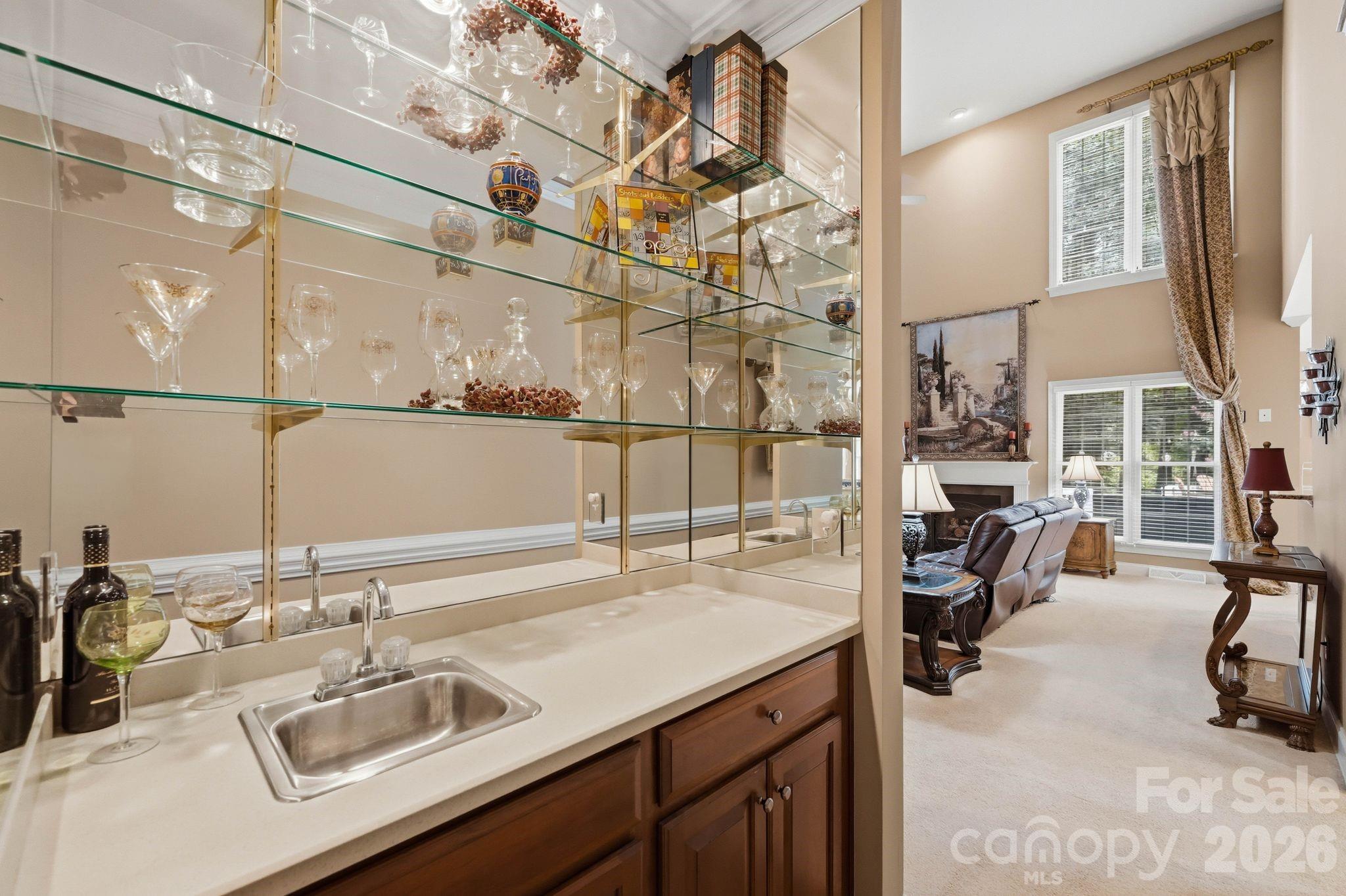 8027 Silver Jade Lane Property Photo 10