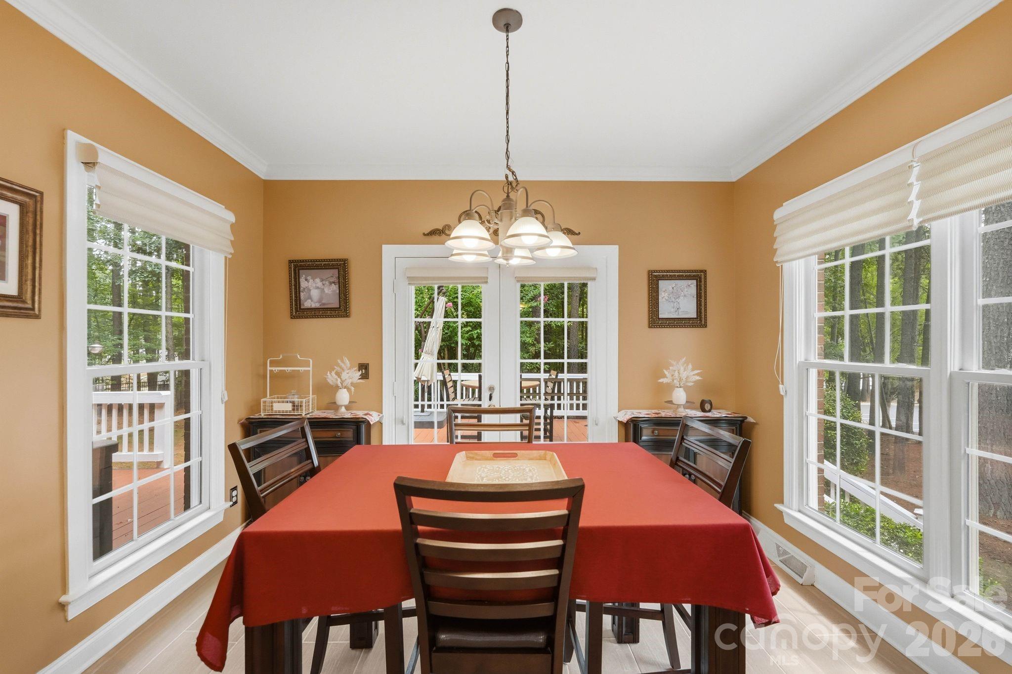 8027 Silver Jade Lane Property Photo 17