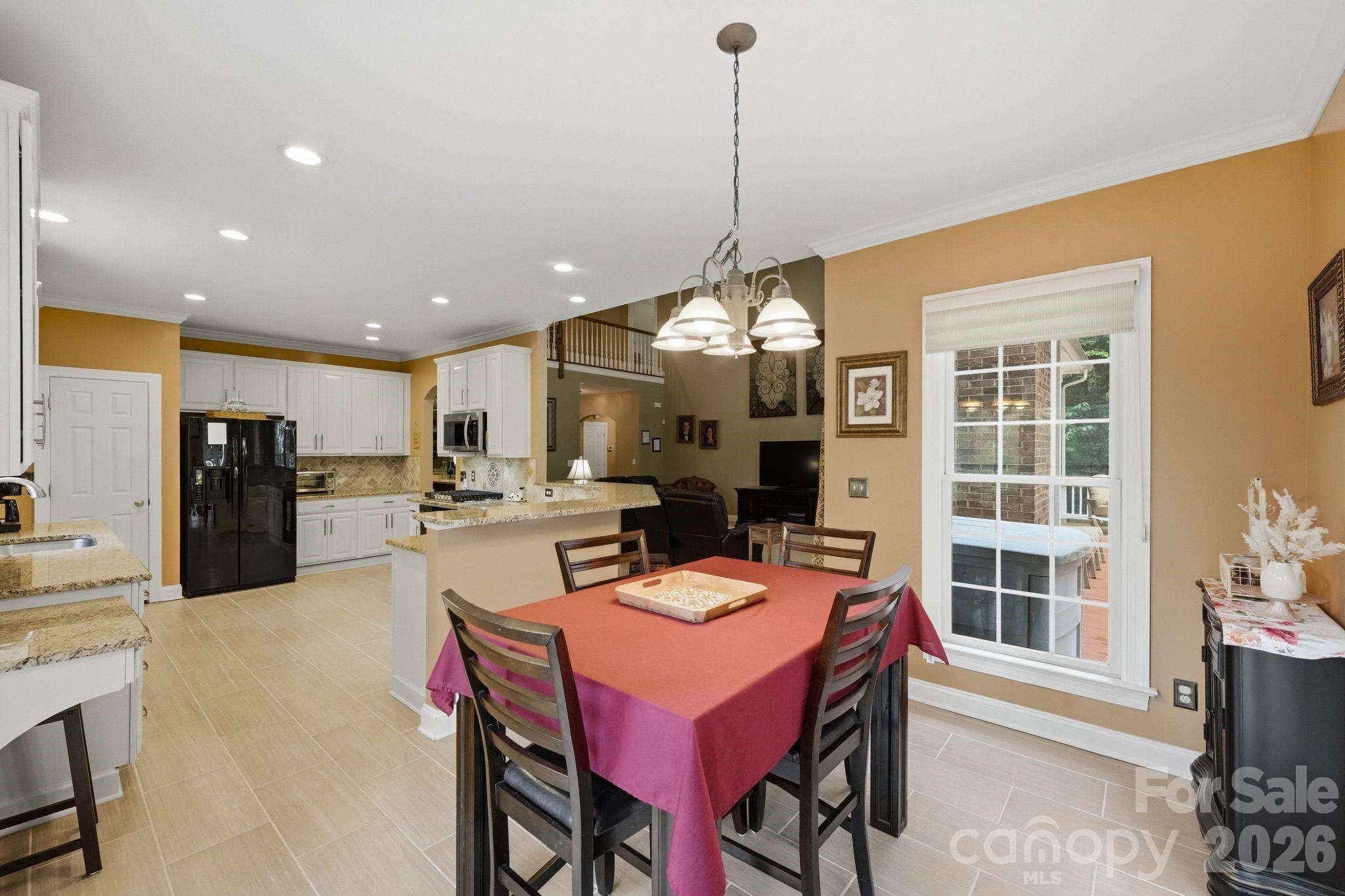 8027 Silver Jade Lane Property Photo 18