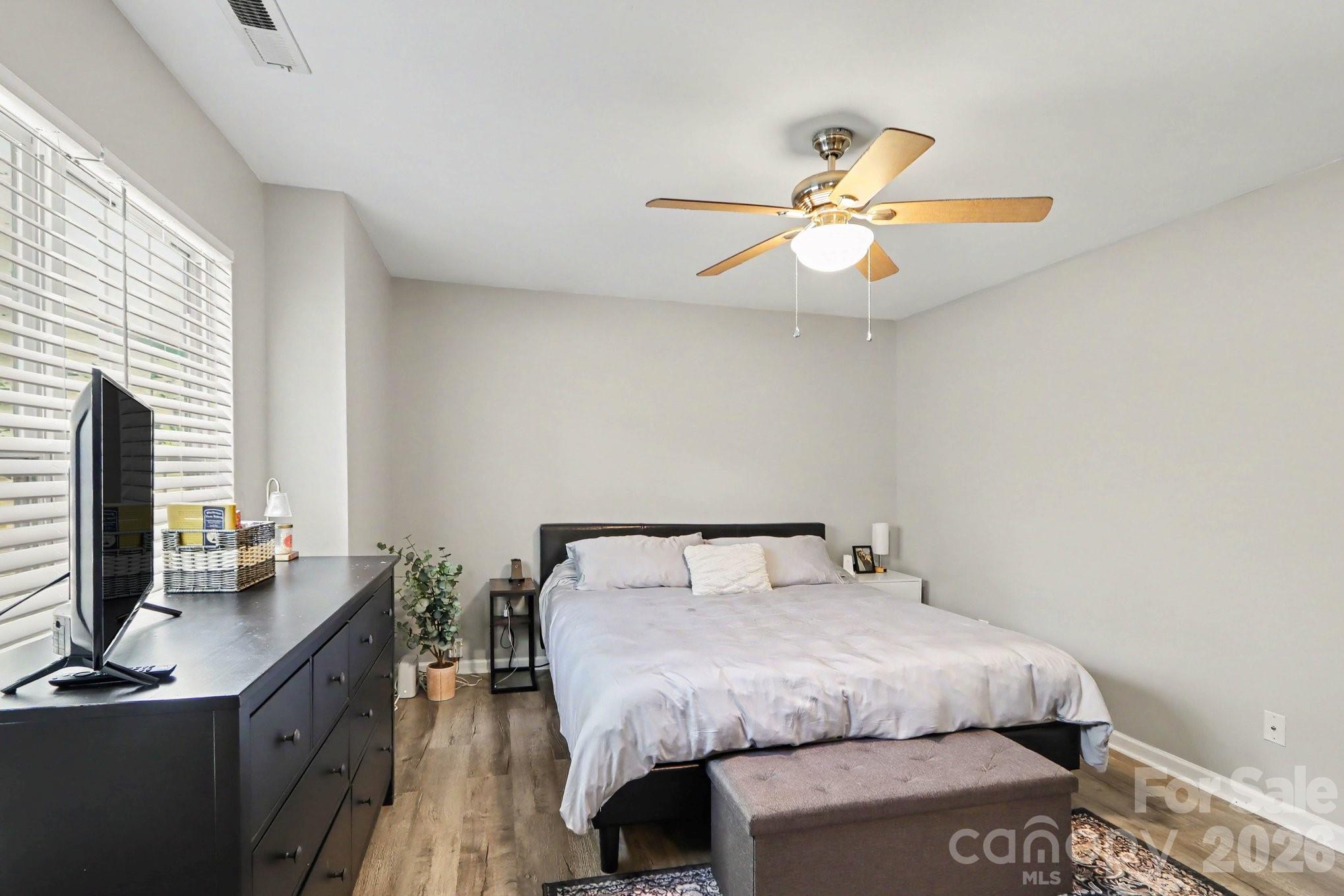 4732 Grasset Avenue Property Photo 13