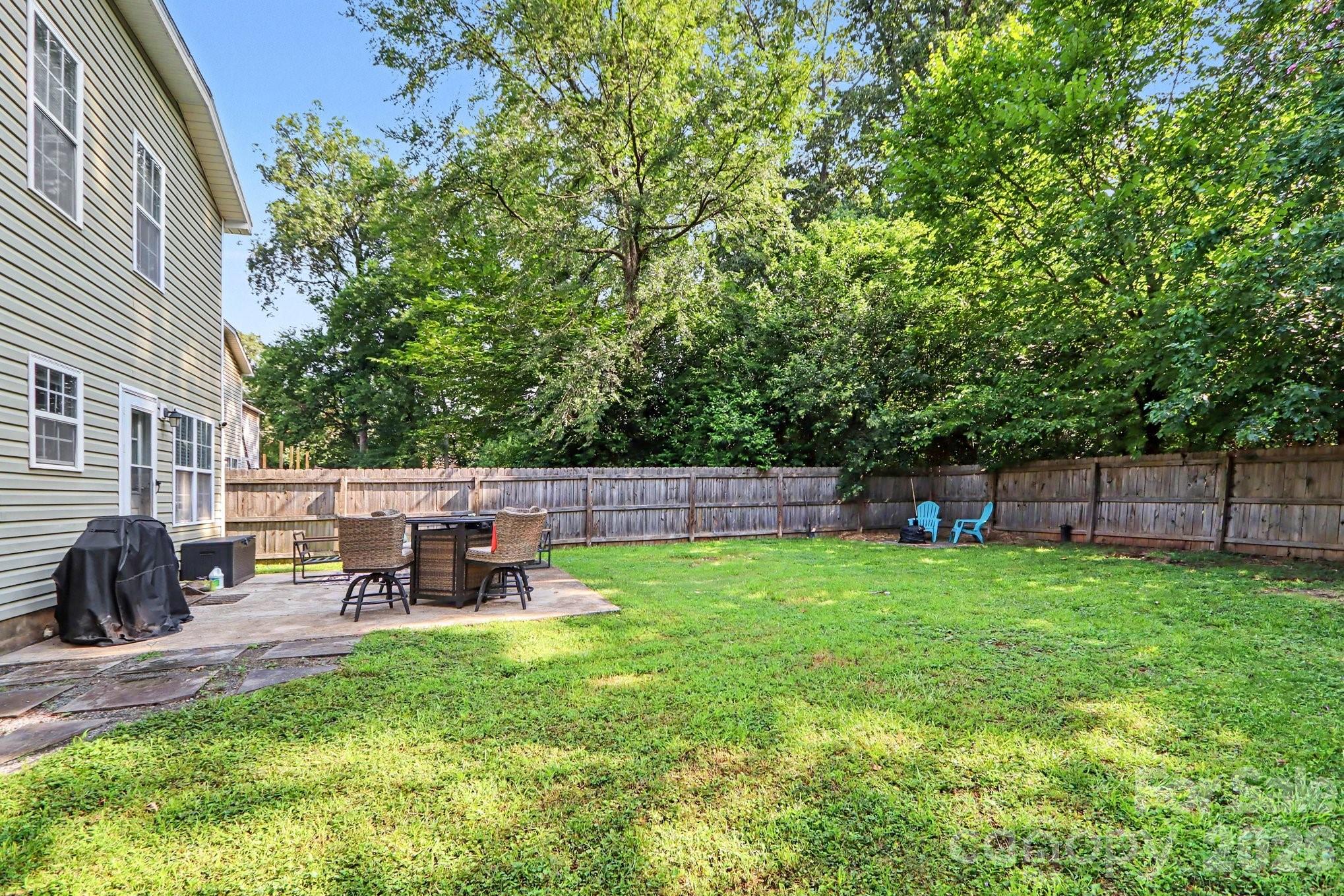 4732 Grasset Avenue Property Photo 23
