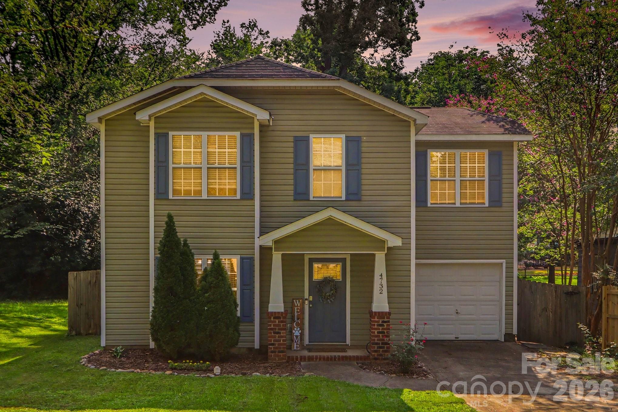 4732 Grasset Avenue Property Photo 24
