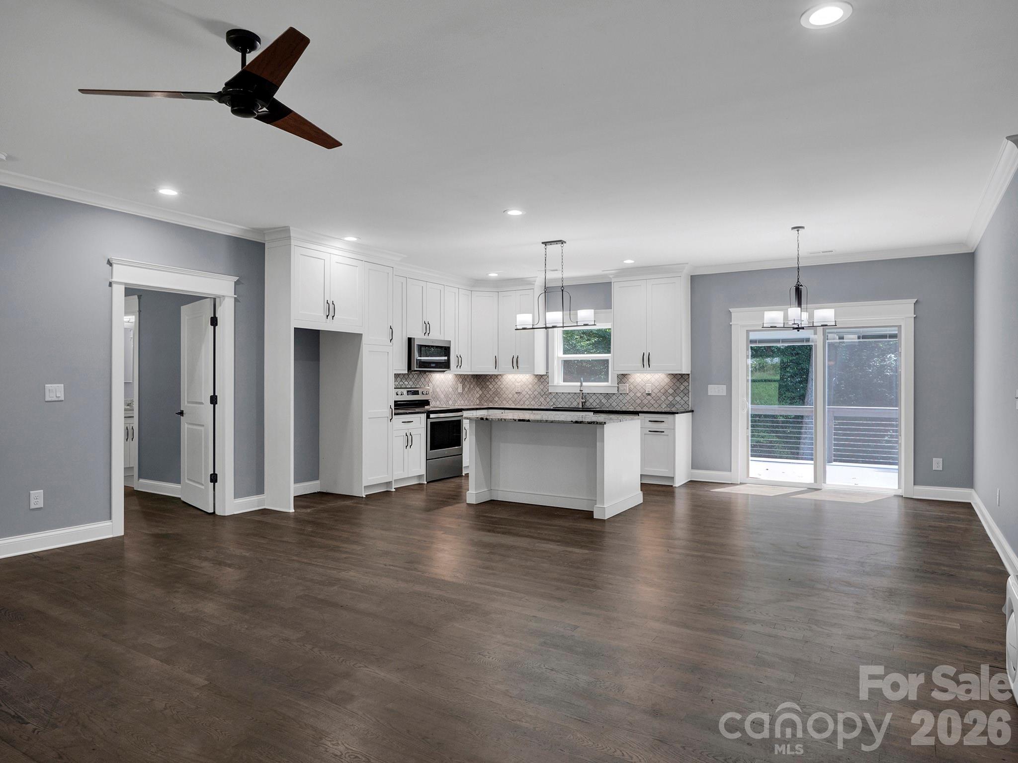 216 Paradise Drive 6 Property Photo 3