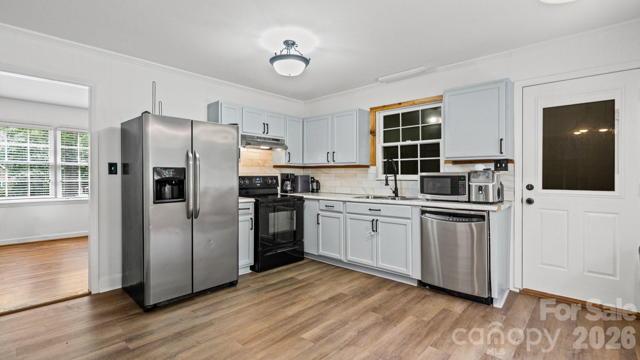 2106 Arden Drive Property Photo 7