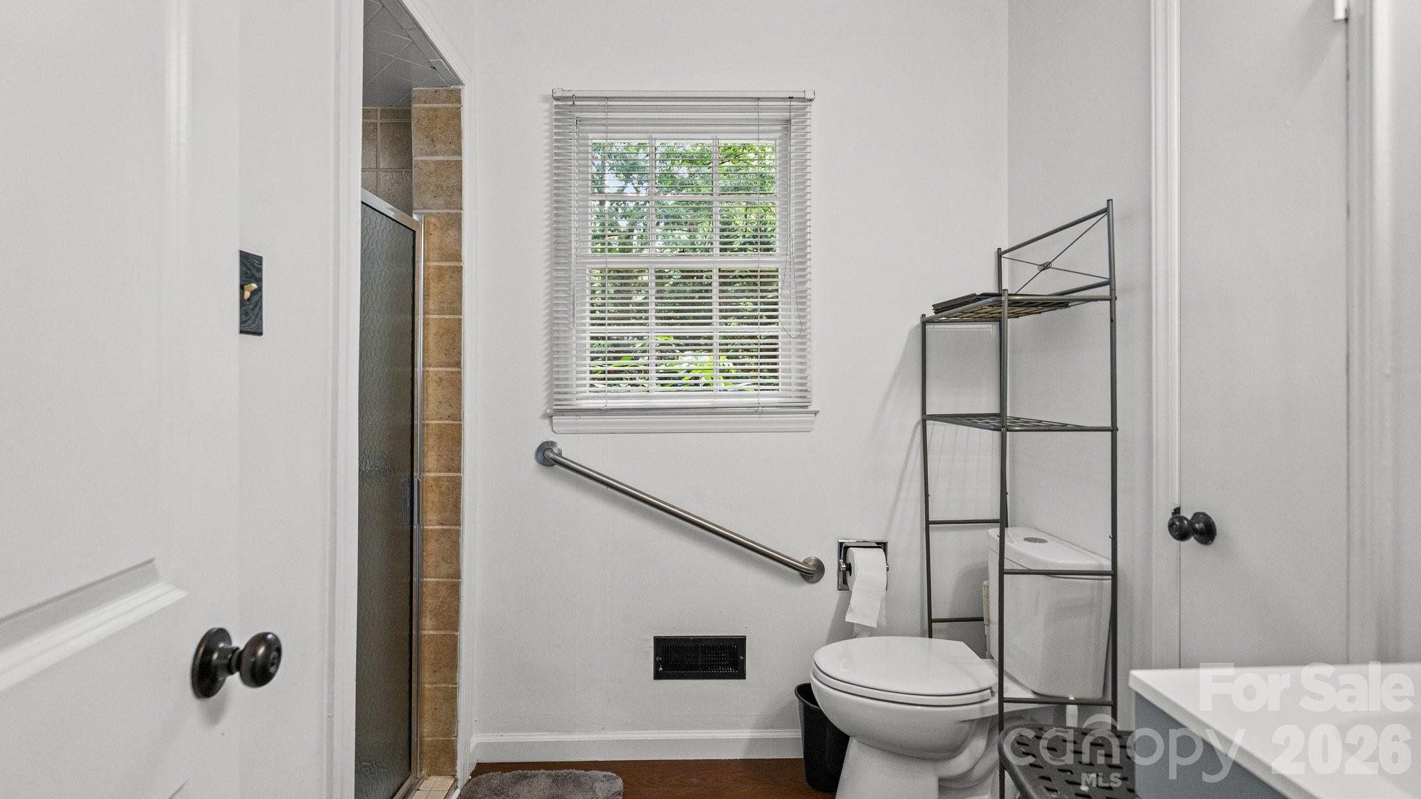 2106 Arden Drive Property Photo 17
