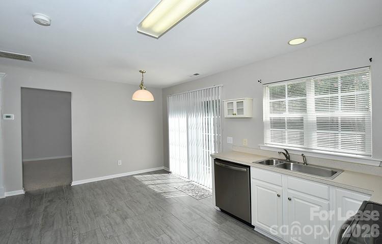 8715 Challenger Drive Property Photo 3