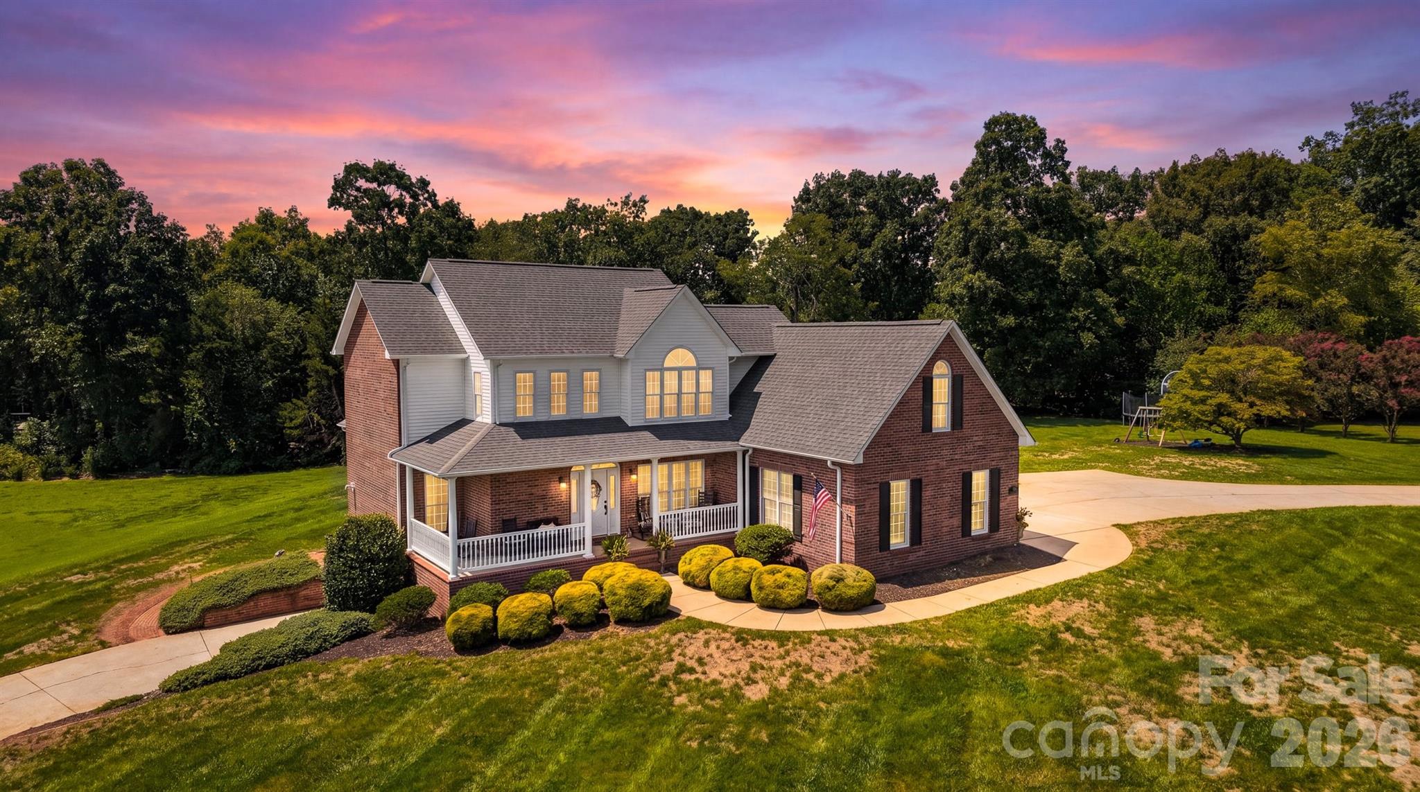 1338 Willow Creek Drive Property Photo 1