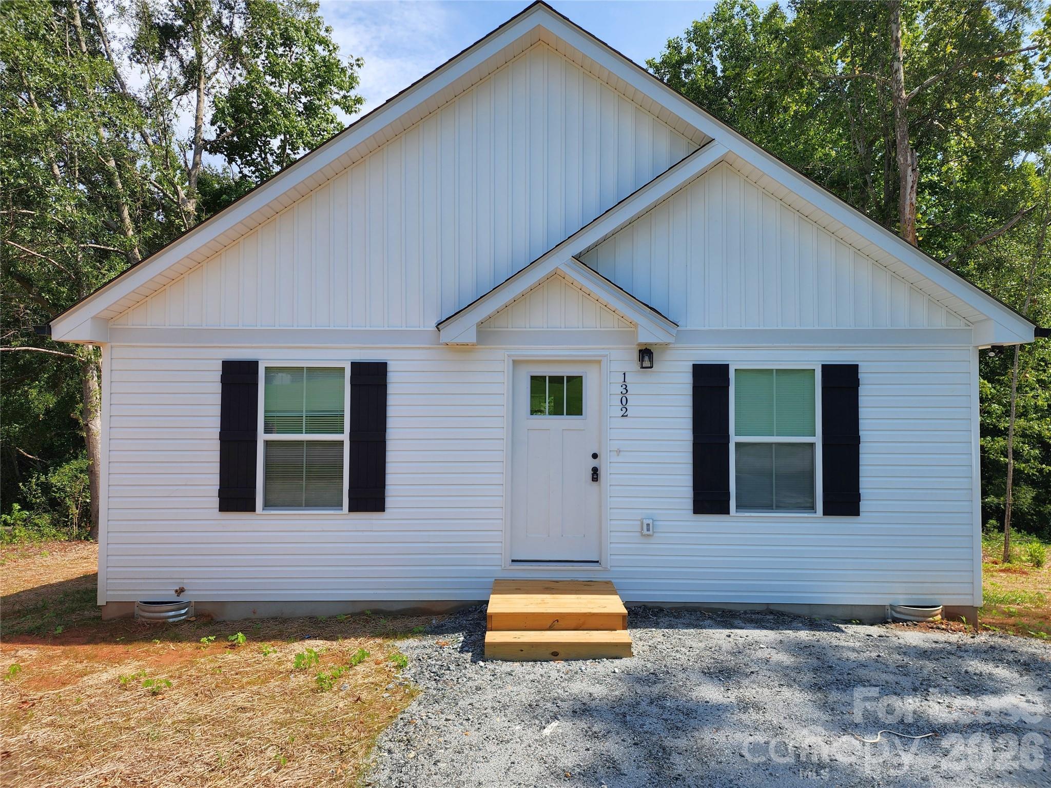 1302 Rainbow Drive Property Photo 1
