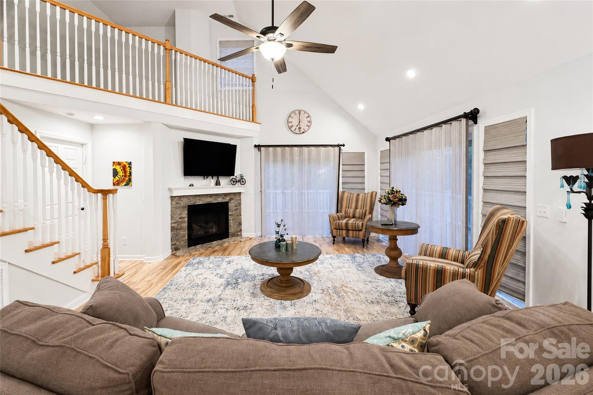 6047 Chaucer Lane Property Photo 10