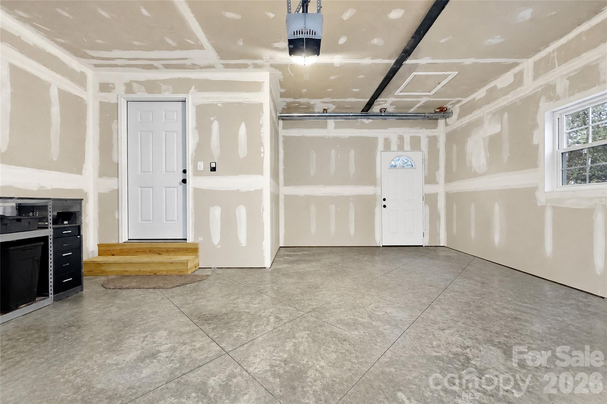 6047 Chaucer Lane Property Photo 19