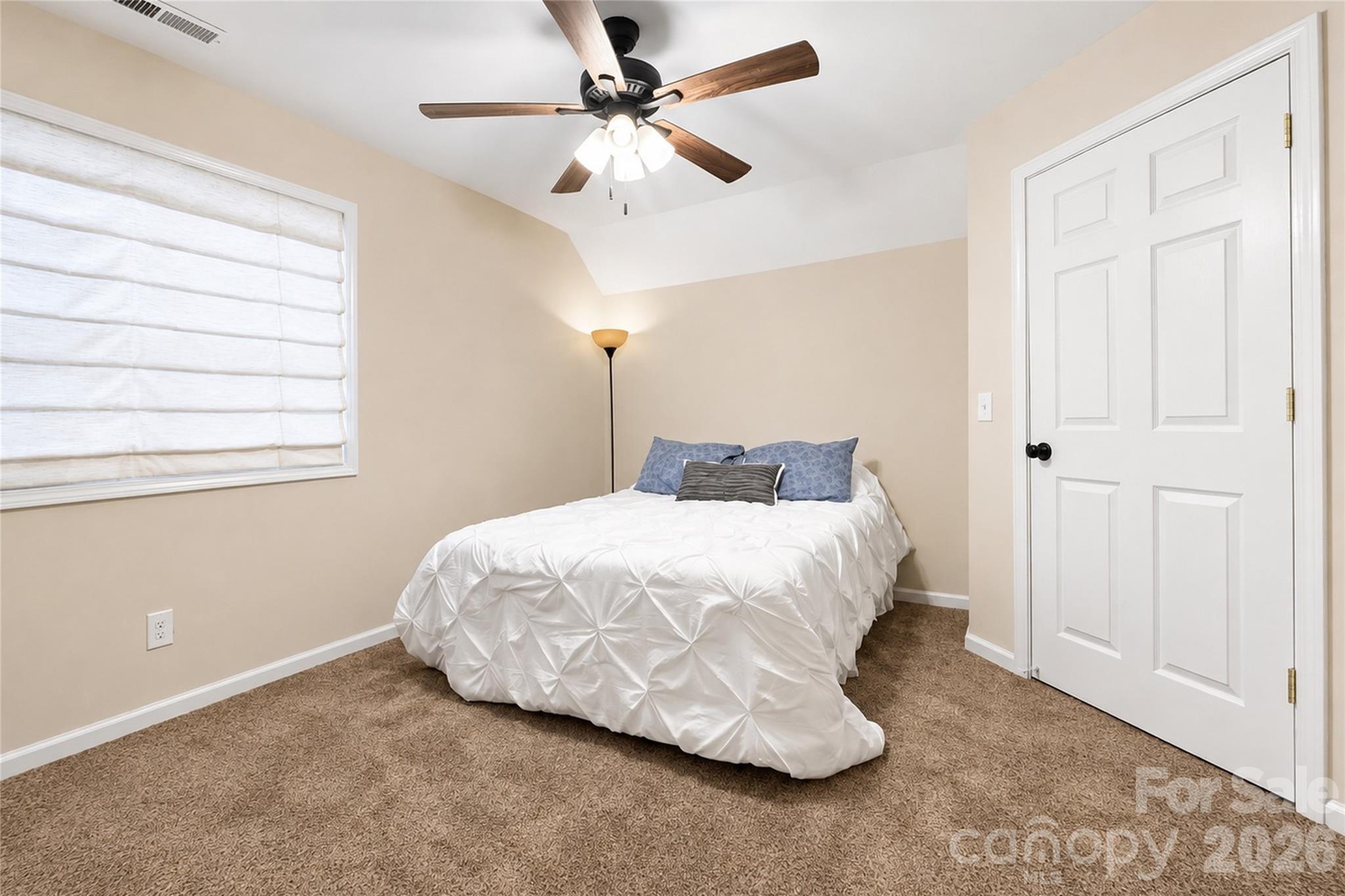 6047 Chaucer Lane Property Photo 22