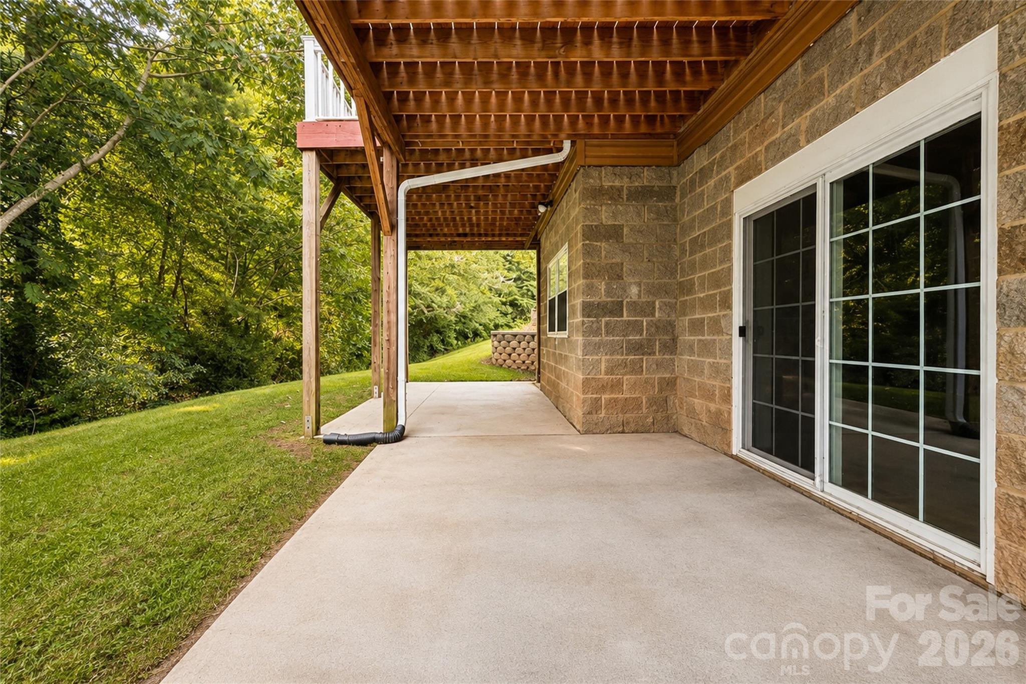 6047 Chaucer Lane Property Photo 40