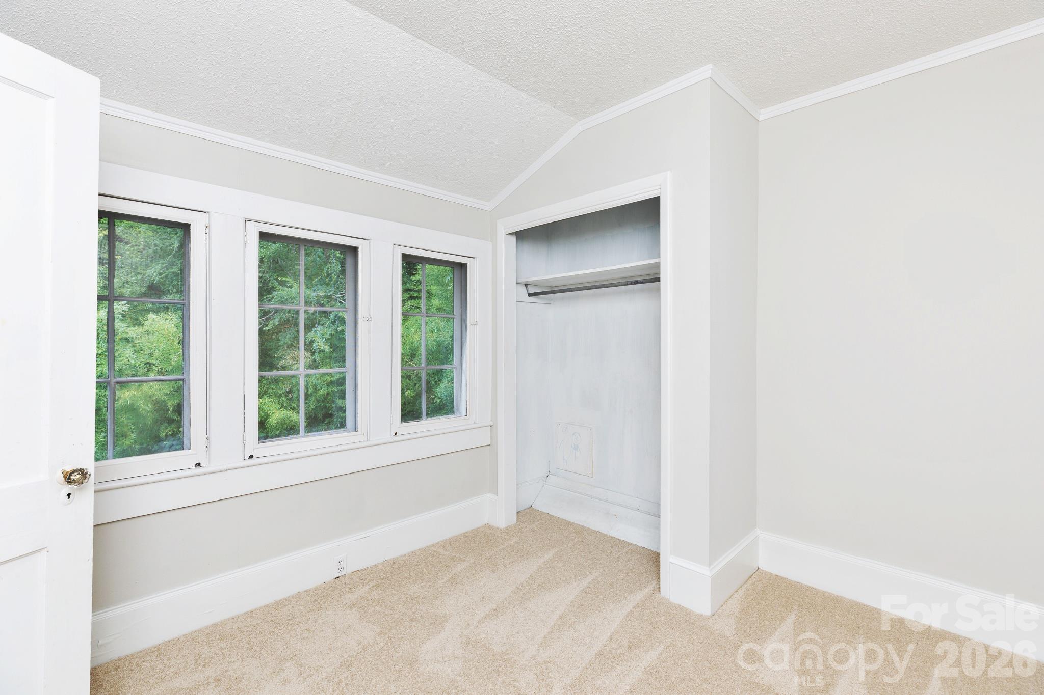 157 Walnut Street Property Photo 23