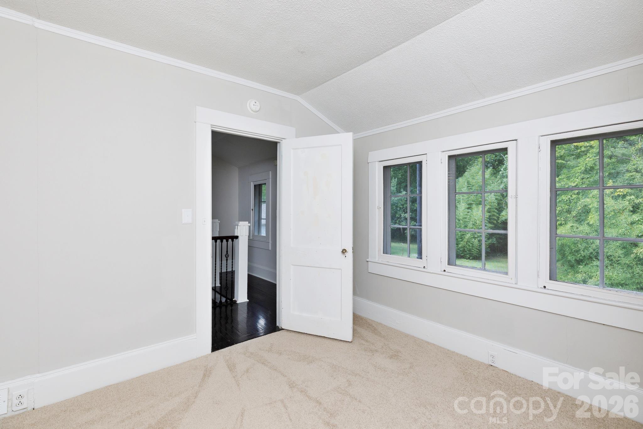 157 Walnut Street Property Photo 24