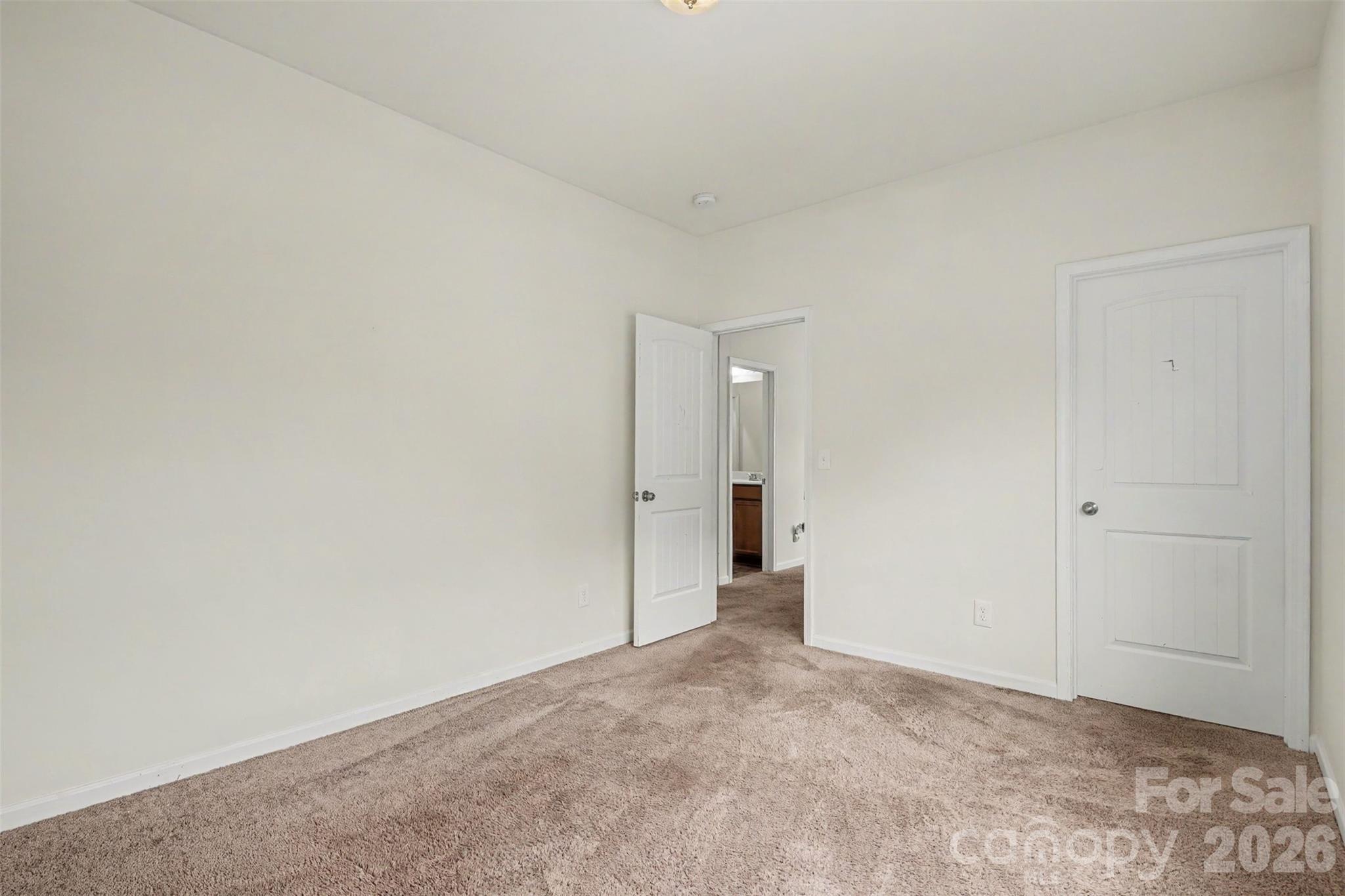 369 Settlers Grove Lane Property Photo 13