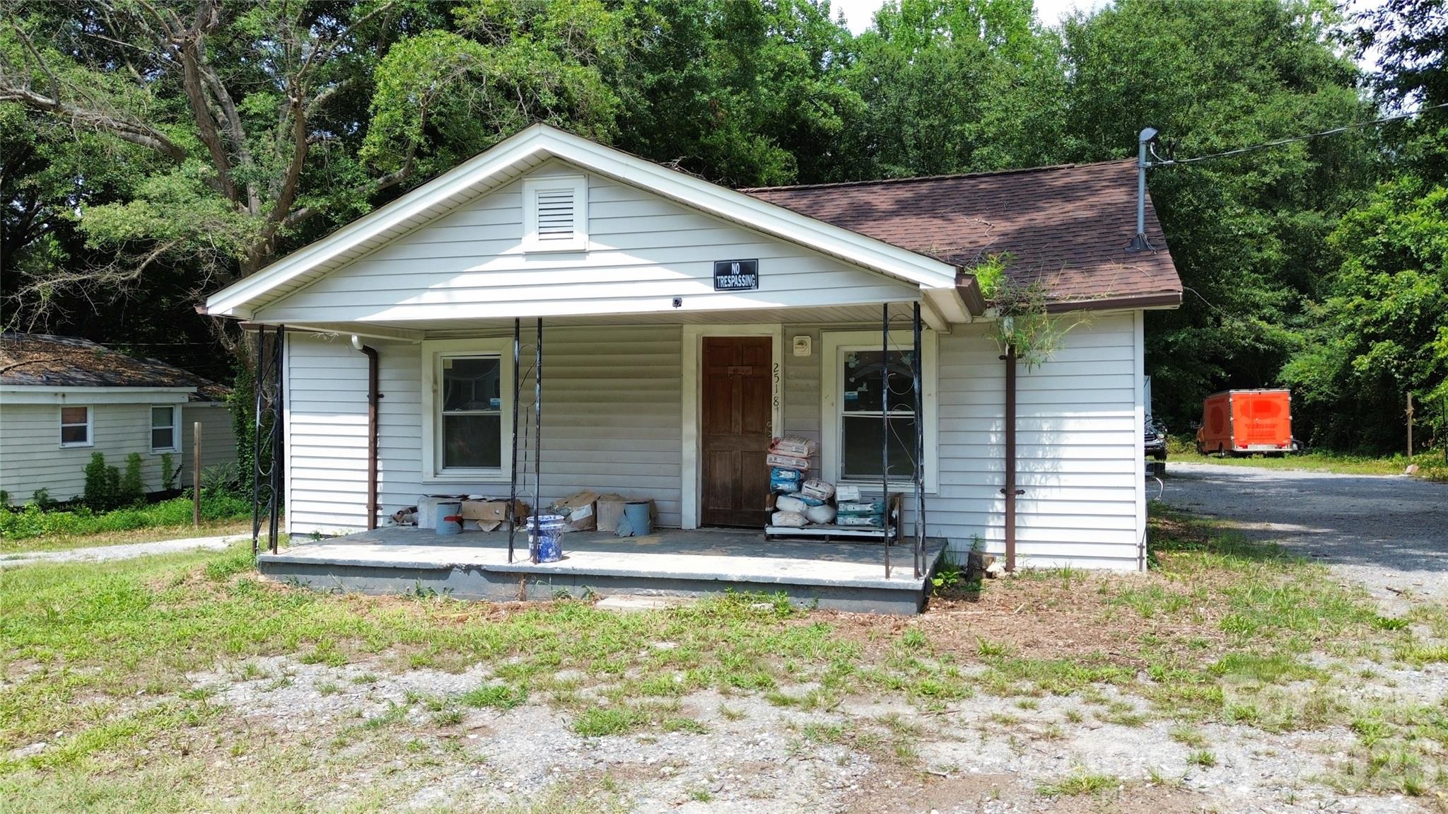 2518 Crescent Lane Property Photo 1