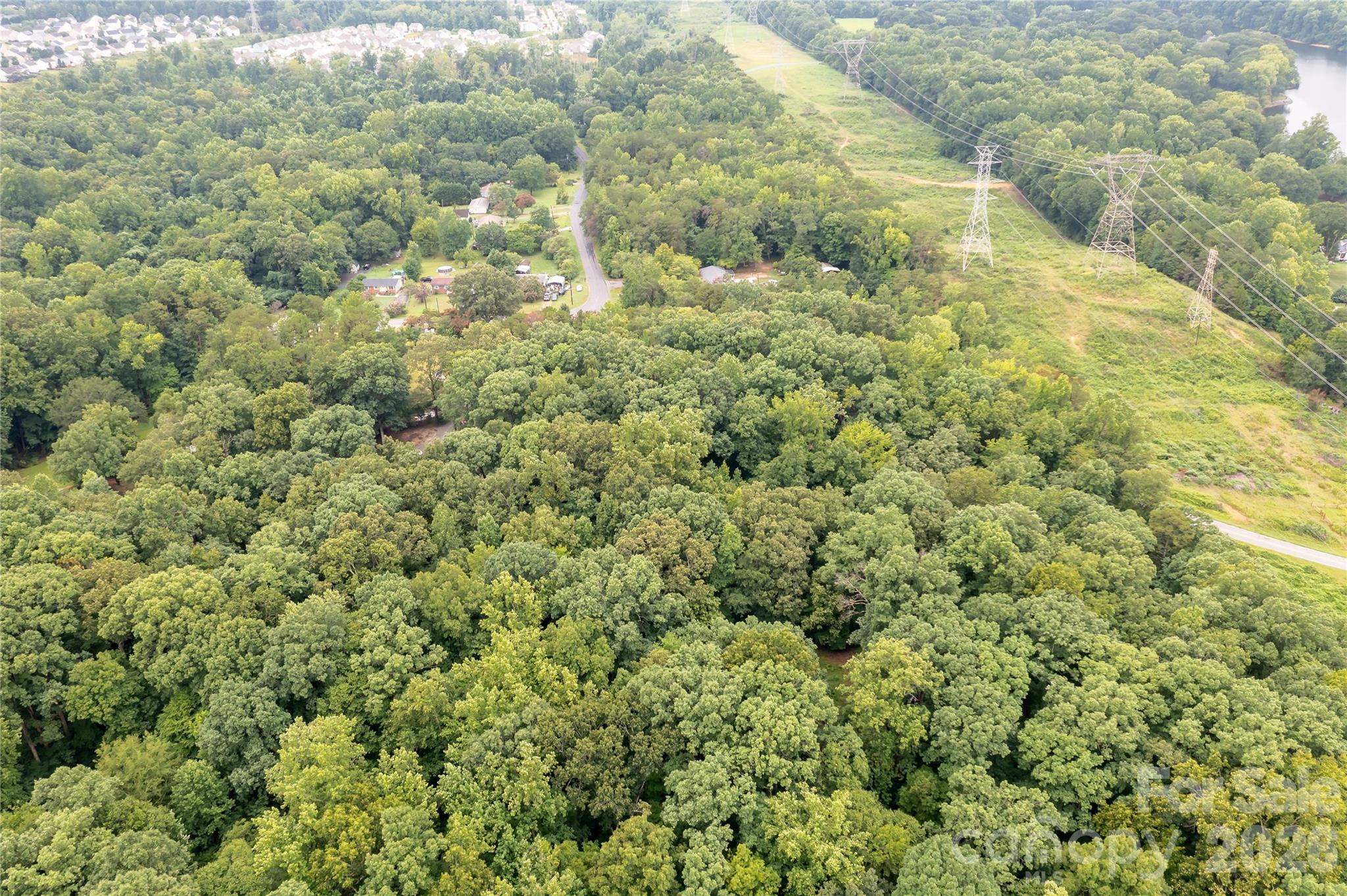 2127 Newhart Road Property Photo 6