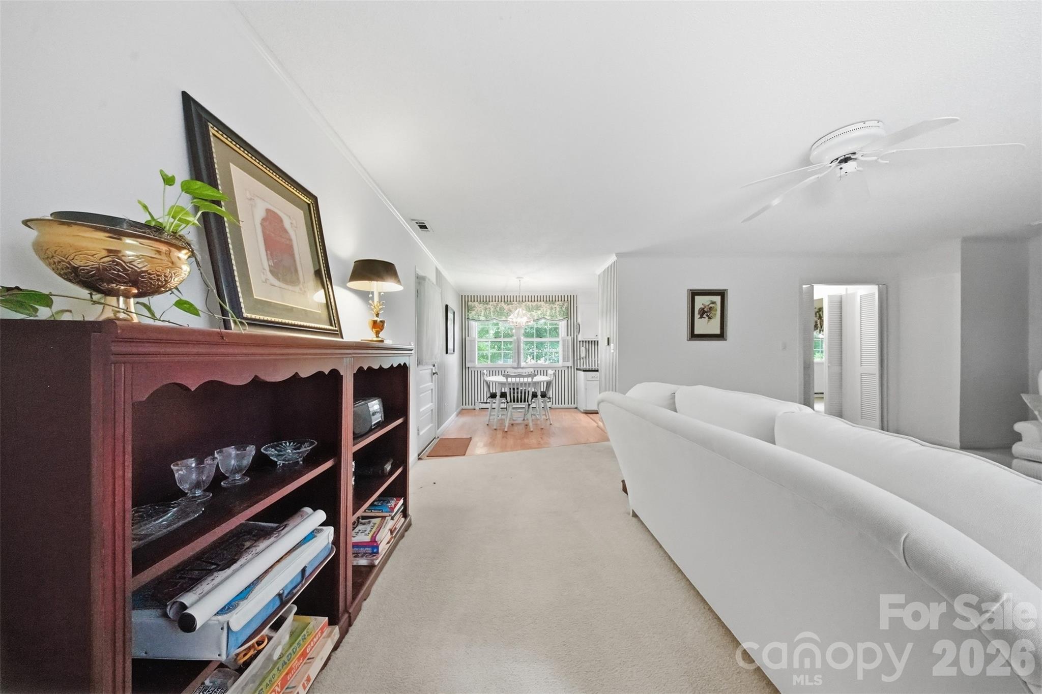 4913 S New Hope Road Property Photo 10