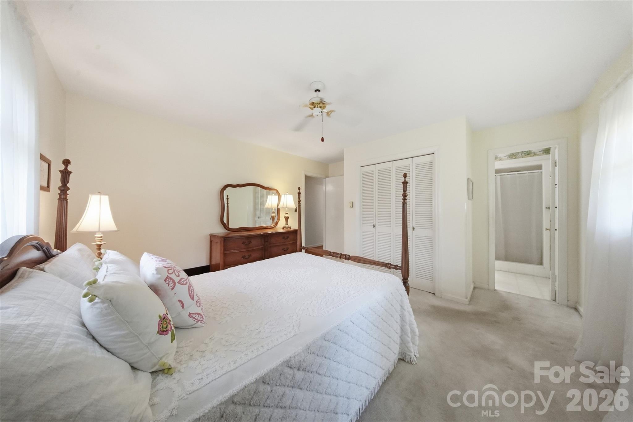 4913 S New Hope Road Property Photo 20