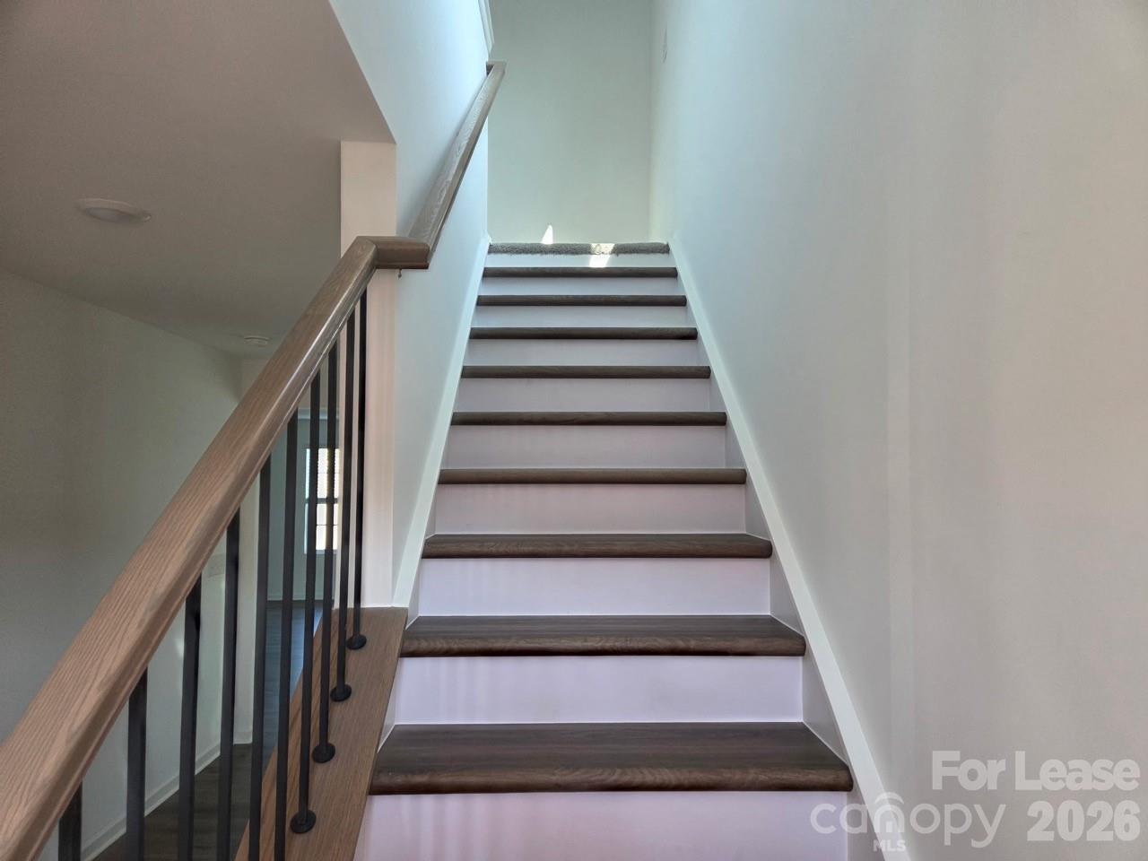 712 Espresso Drive Property Photo 6