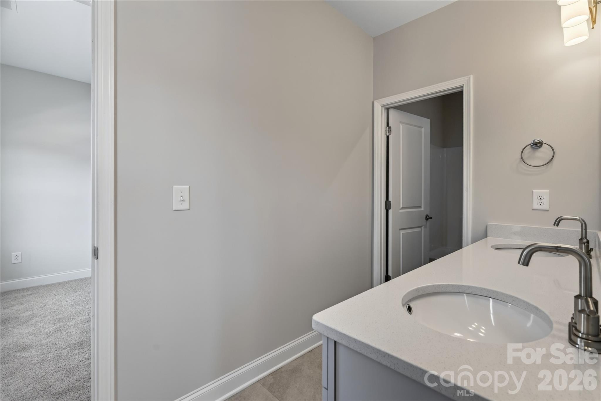2318 Excalibur Drive Property Photo 38