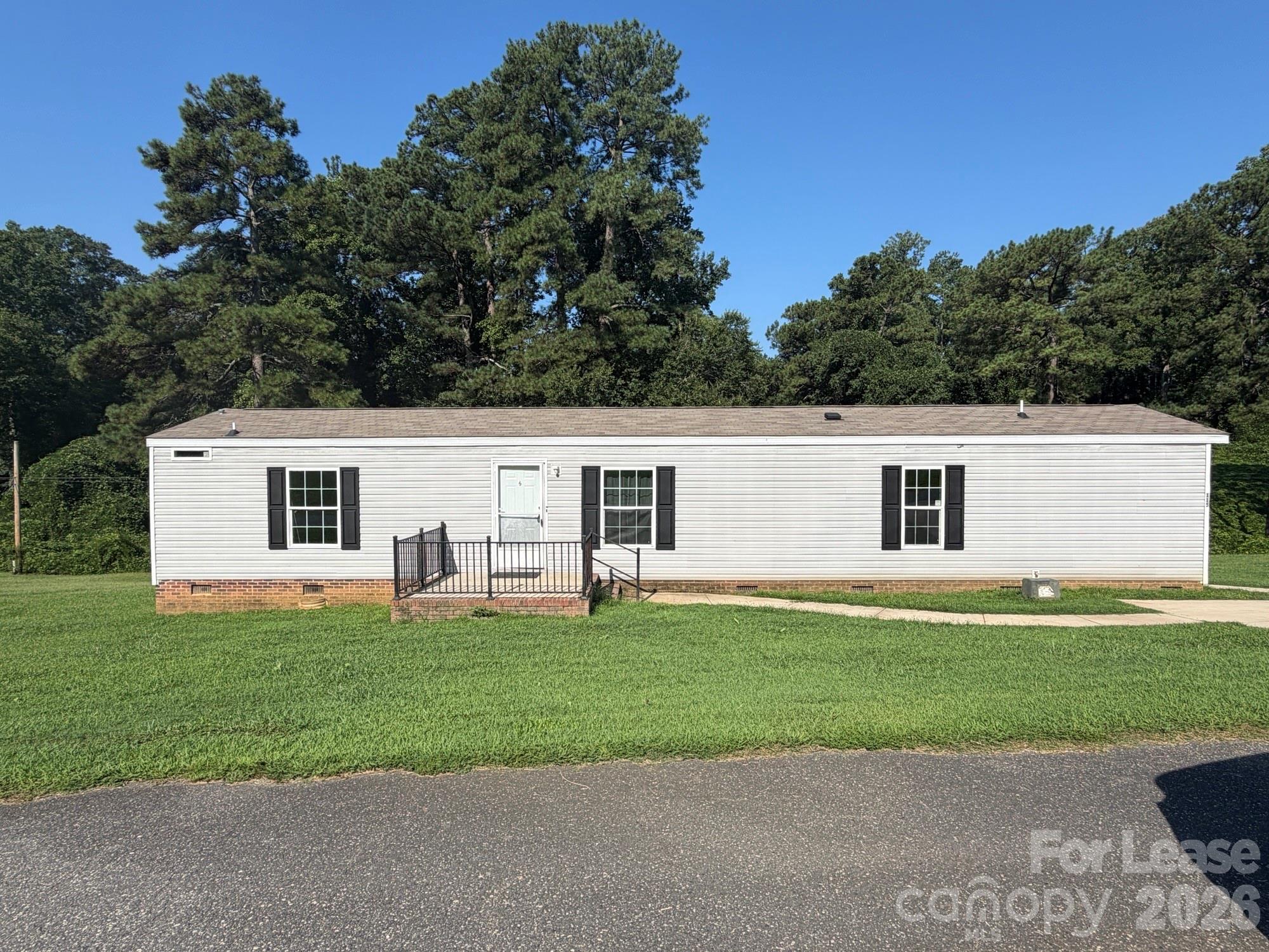 115 Kimberly Circle Property Photo 1