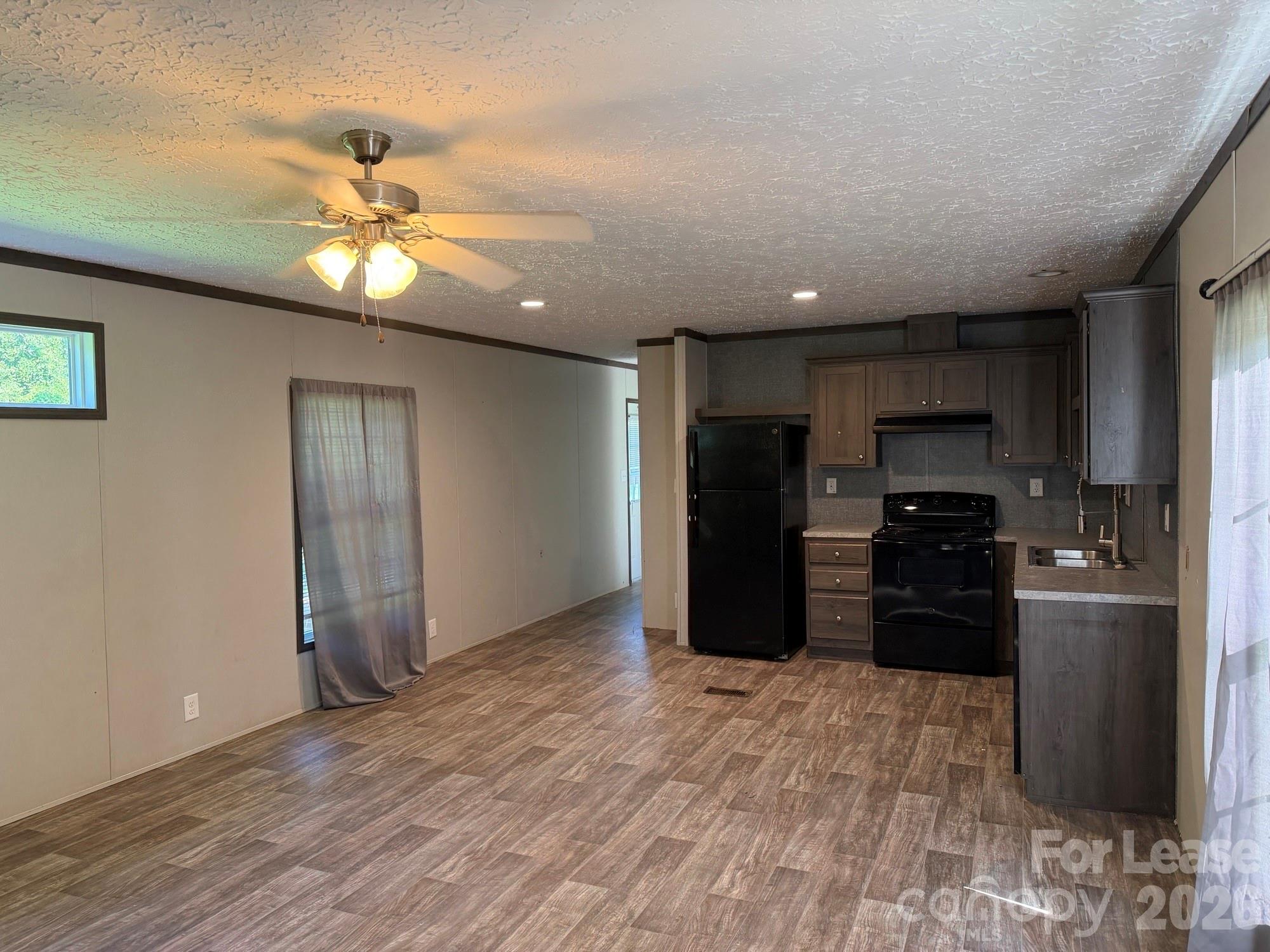 115 Kimberly Circle Property Photo 2