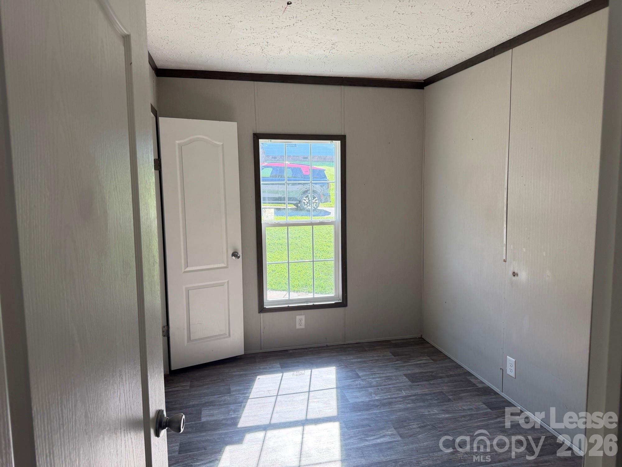 115 Kimberly Circle Property Photo 4