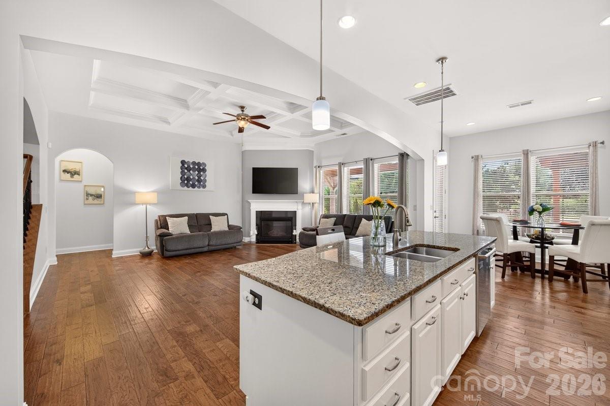 11322 Brangus Lane Property Photo 13