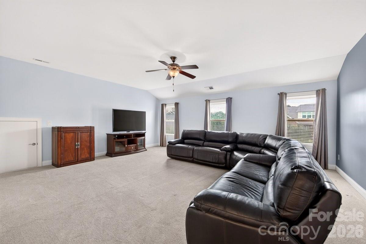 11322 Brangus Lane Property Photo 22