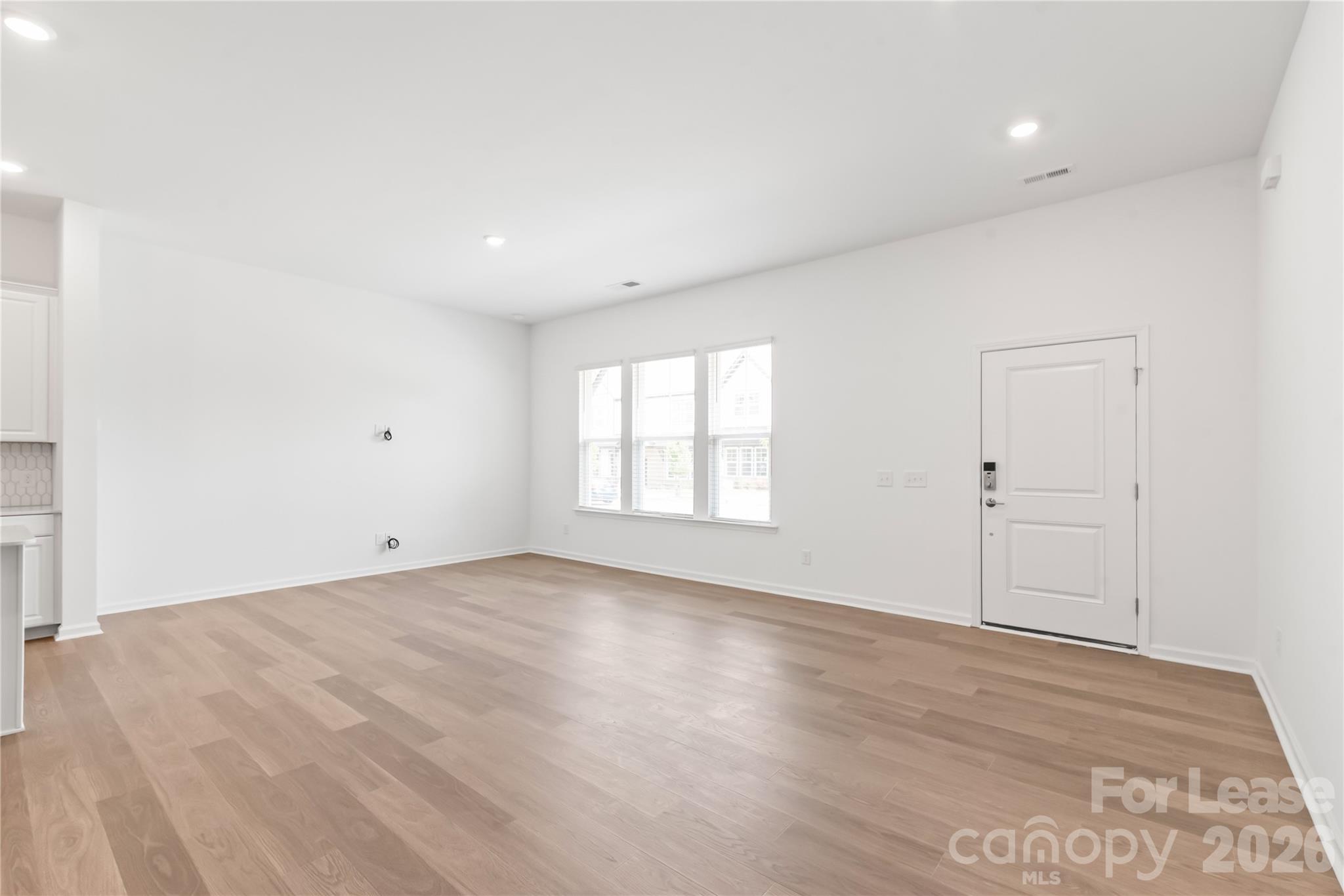 302 Silver Fleet Drive Property Photo 7