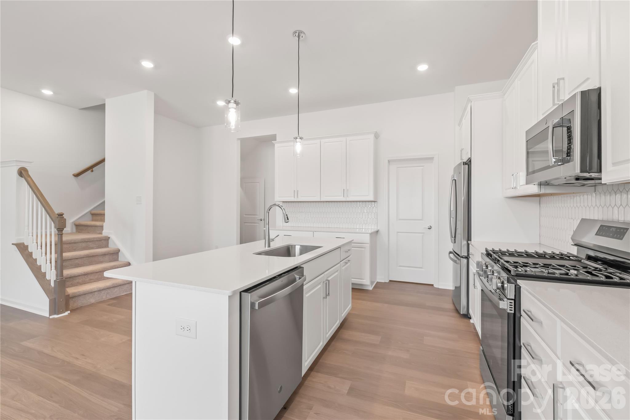 302 Silver Fleet Drive Property Photo 14
