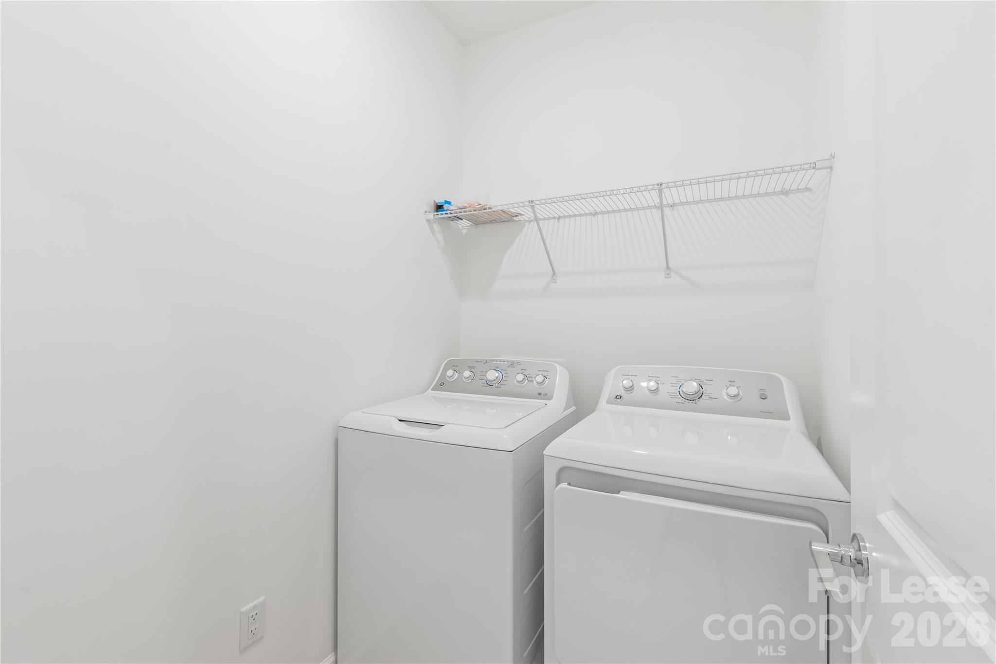 302 Silver Fleet Drive Property Photo 40