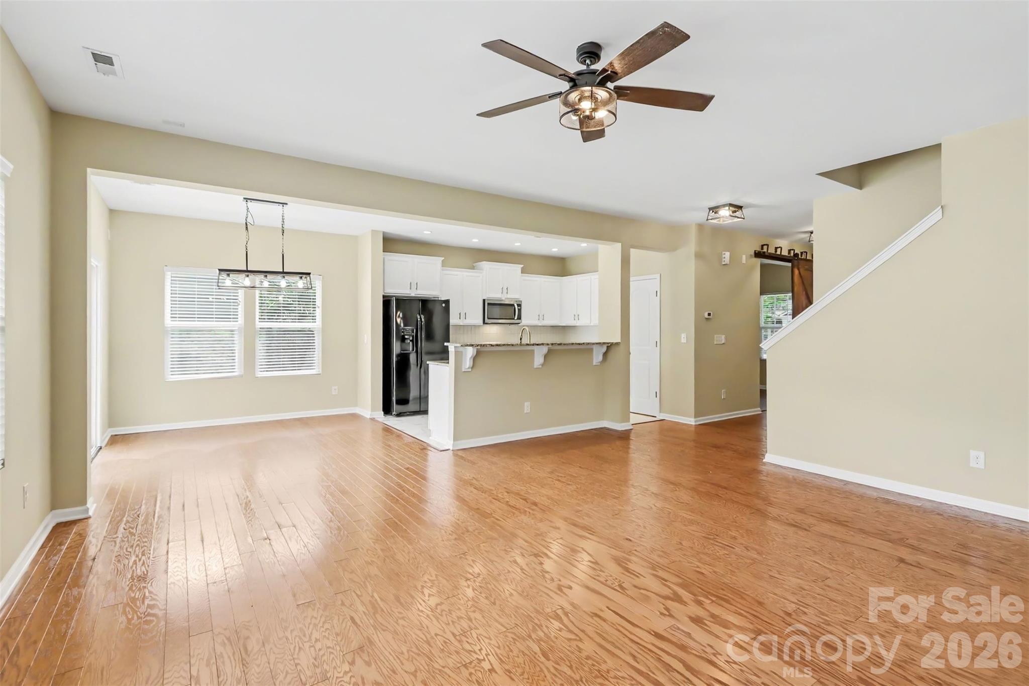 6814 Barefoot Forest Drive Property Photo 3