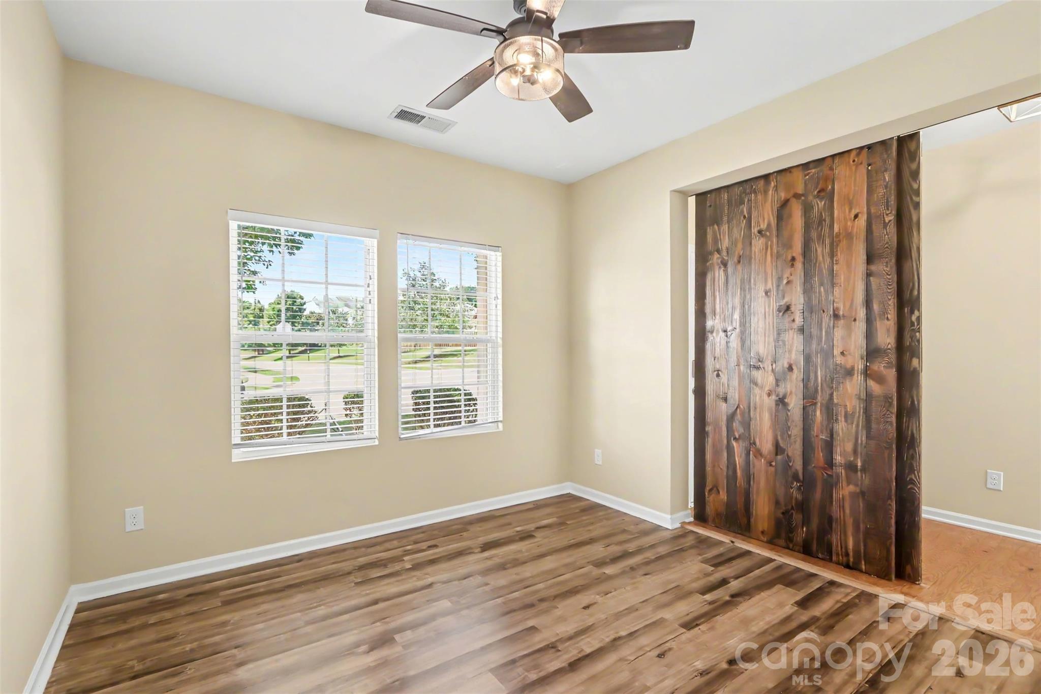 6814 Barefoot Forest Drive Property Photo 13