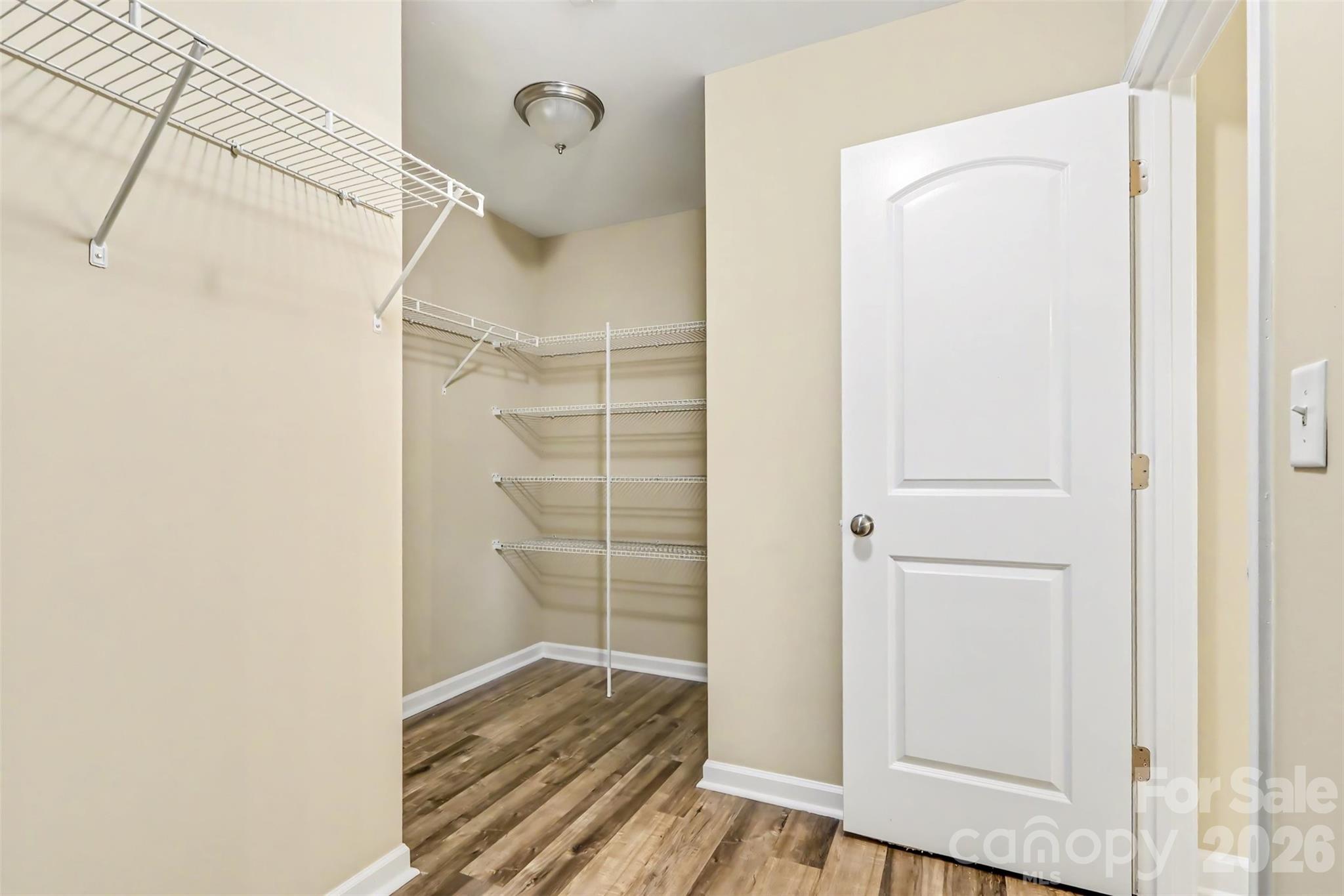 6814 Barefoot Forest Drive Property Photo 18