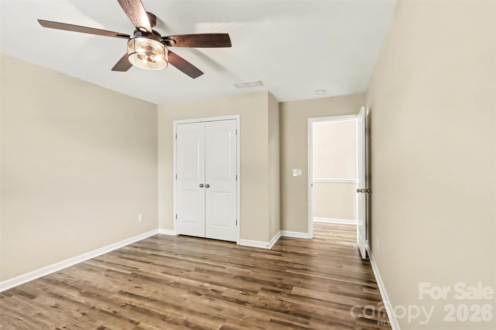 6814 Barefoot Forest Drive Property Photo 19
