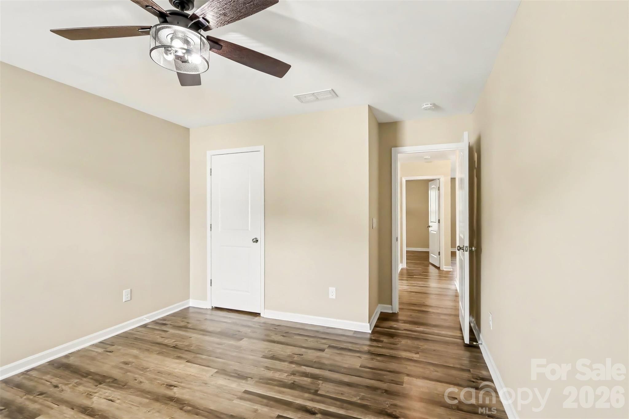 6814 Barefoot Forest Drive Property Photo 25