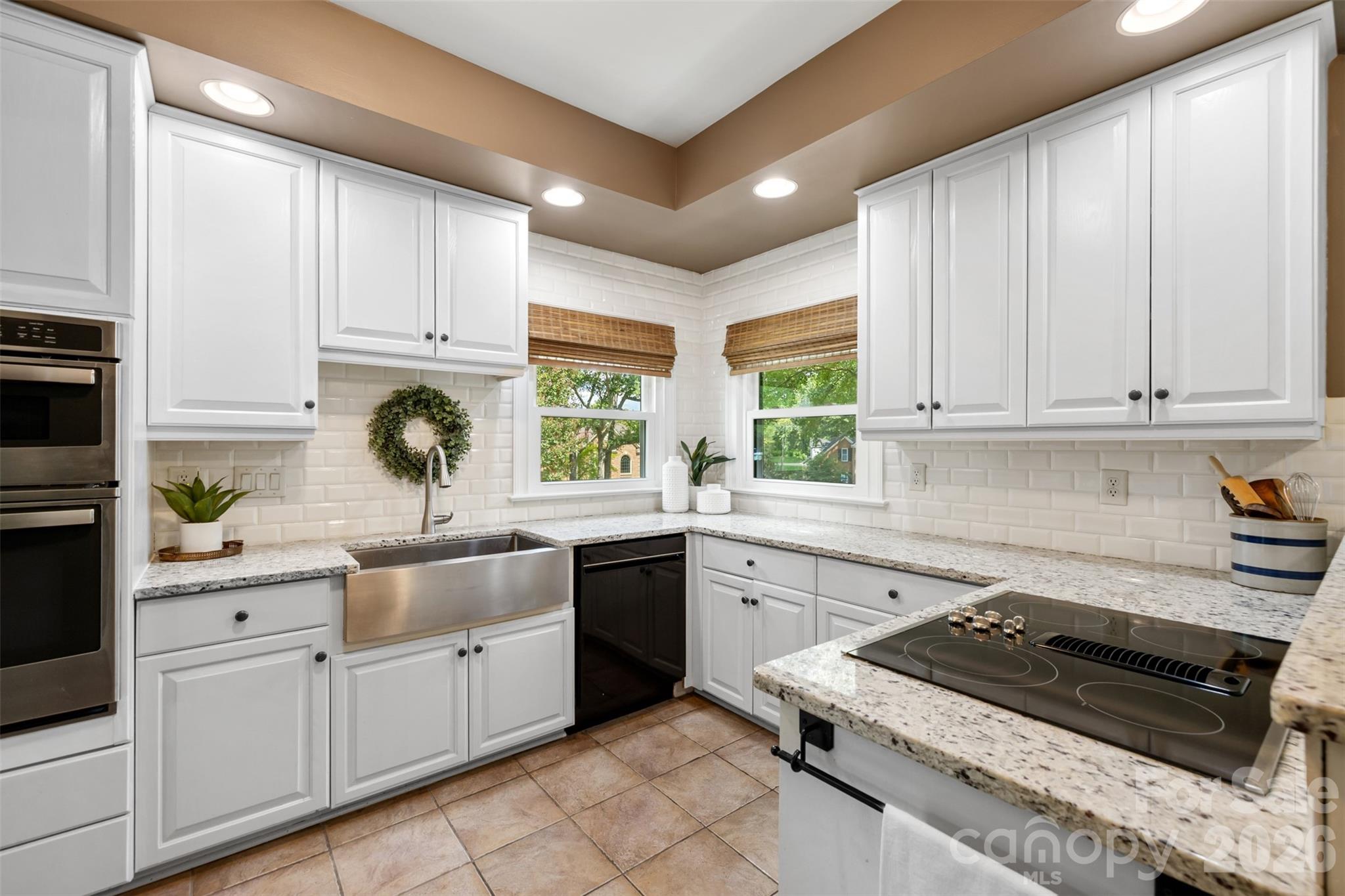 412 Shadydale Court Property Photo 7