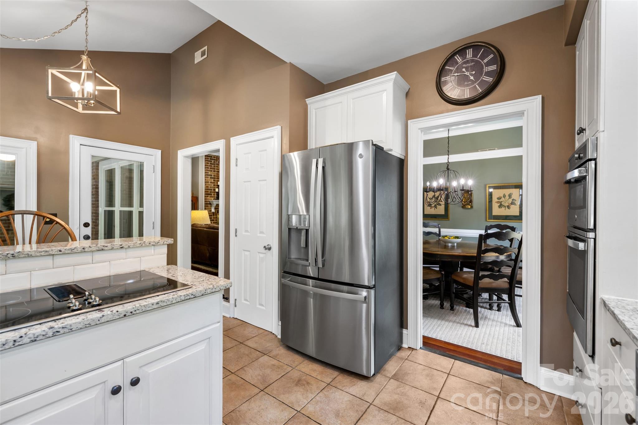 412 Shadydale Court Property Photo 10