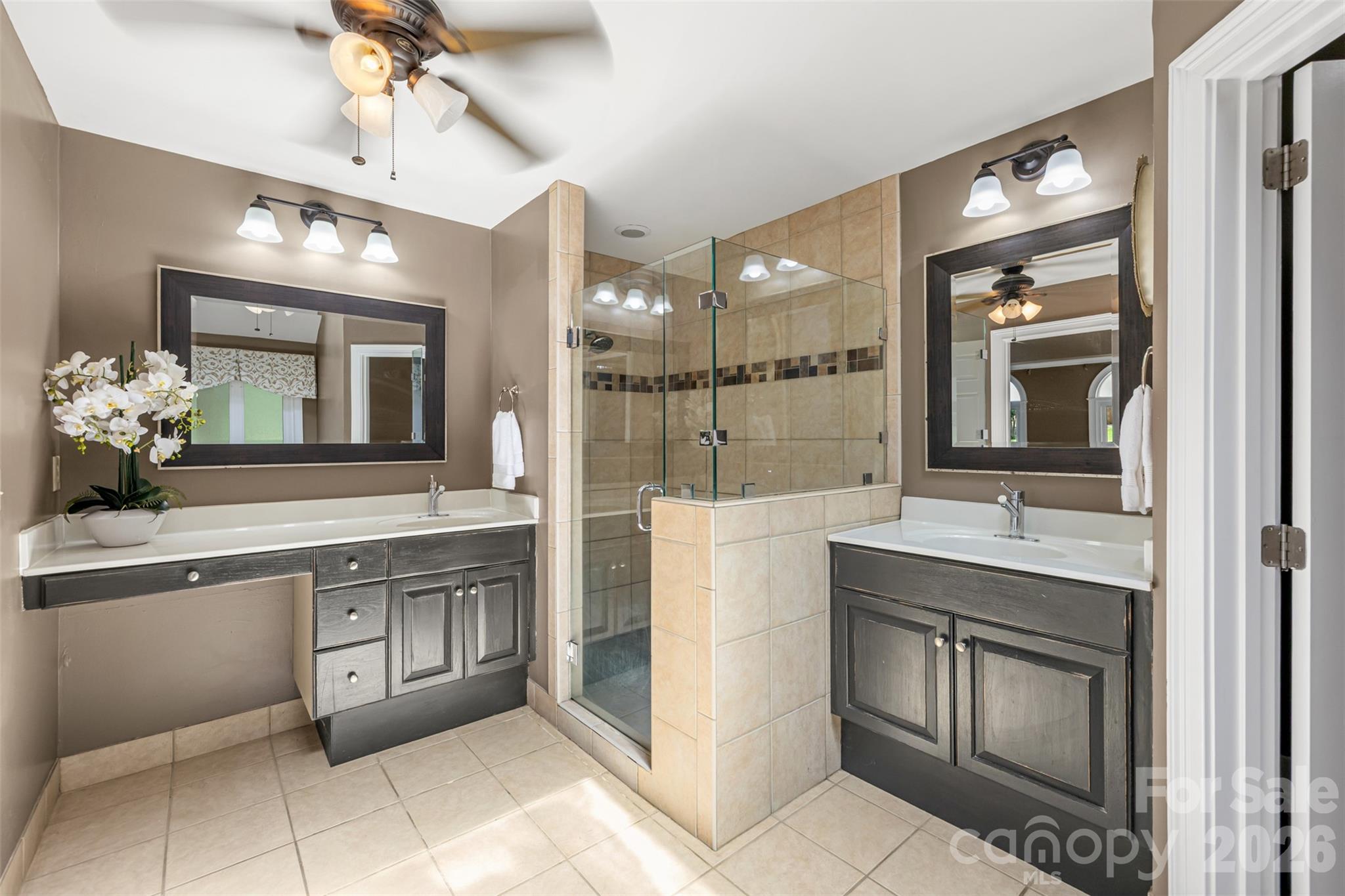 412 Shadydale Court Property Photo 15