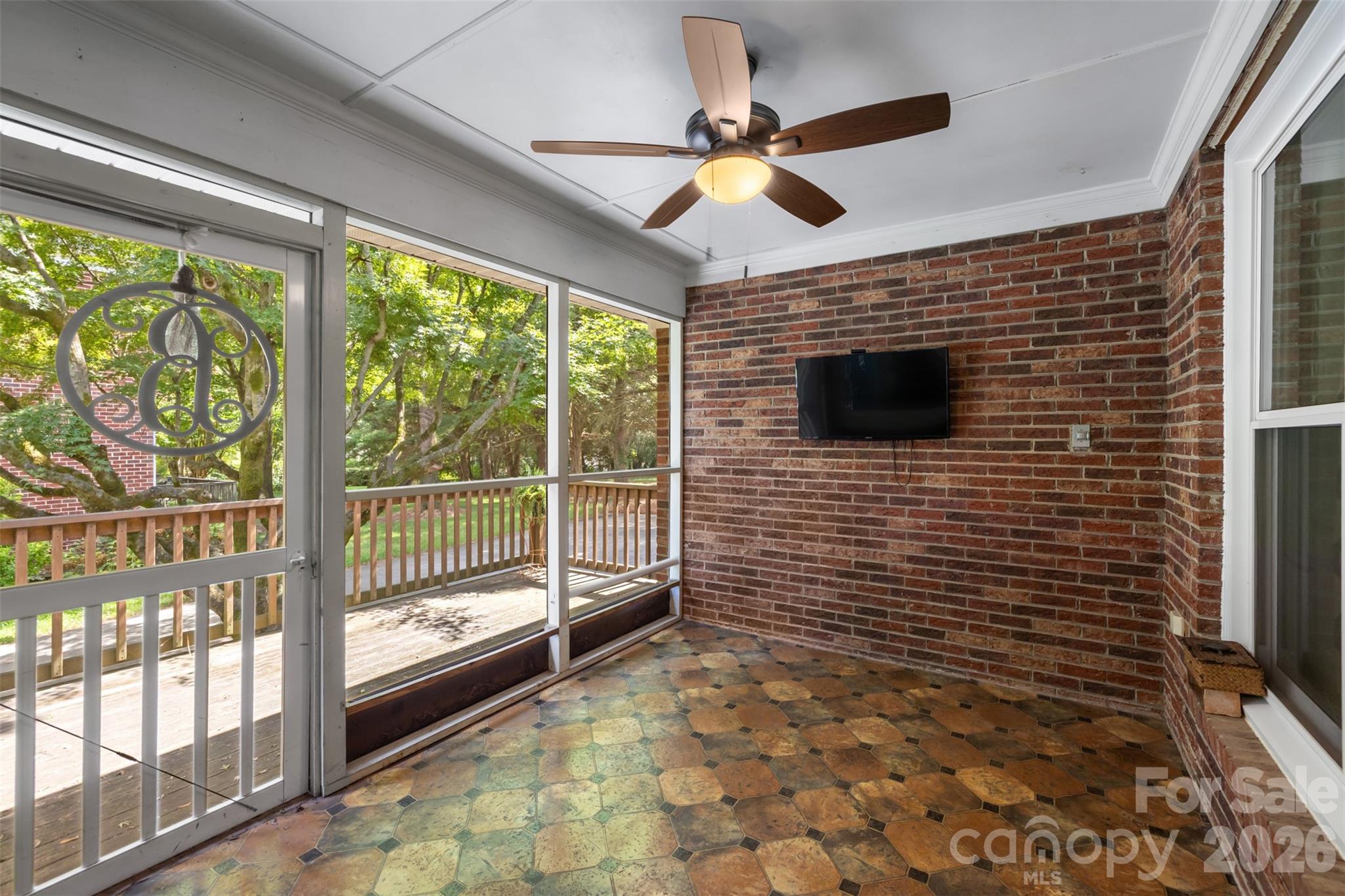412 Shadydale Court Property Photo 30